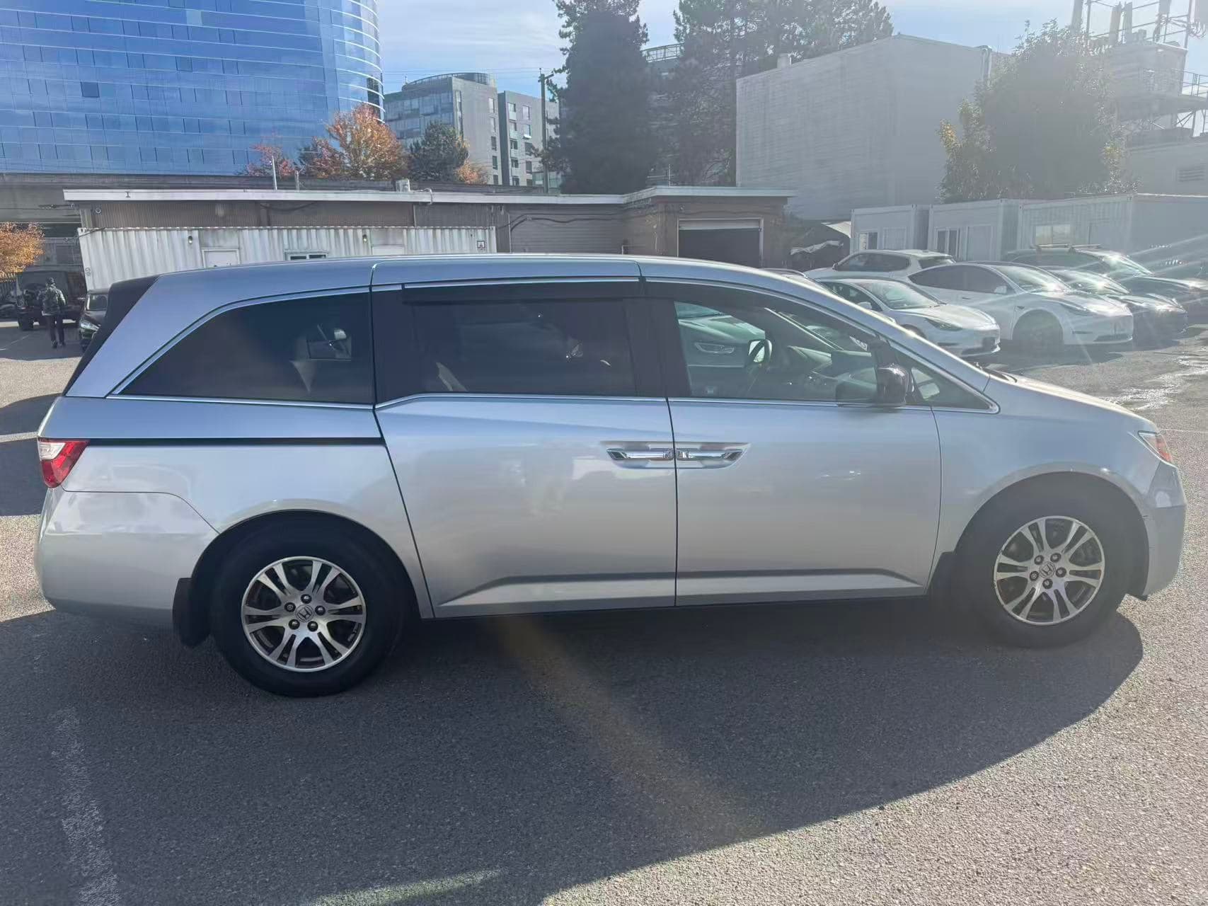 2012 Honda Odyssey 4dr Wgn EX NO ACCIDENTS/BC LOCAL CAR thumbnail 5