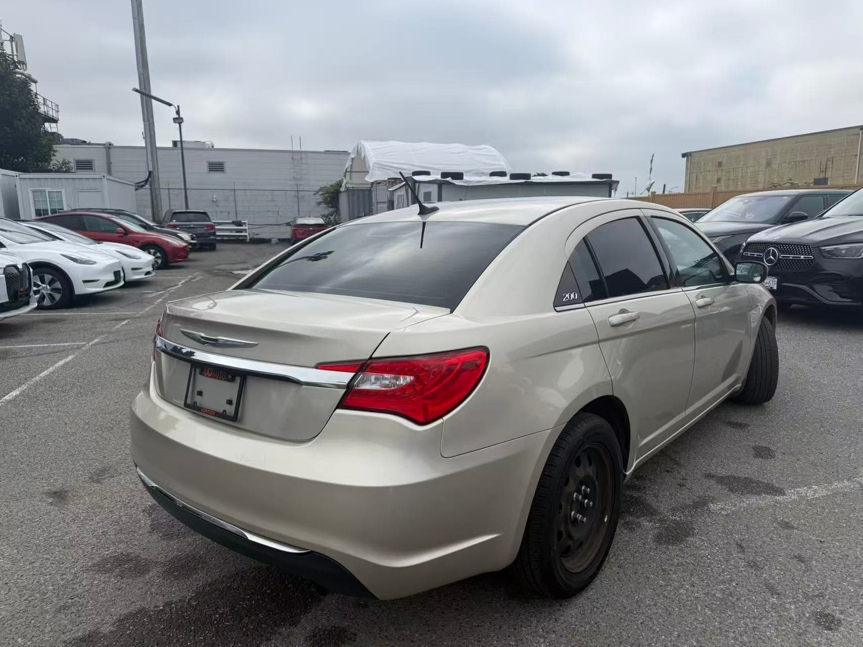 2013 Chrysler 200 4dr Sdn LX No Accidents, BC Local thumbnail 6