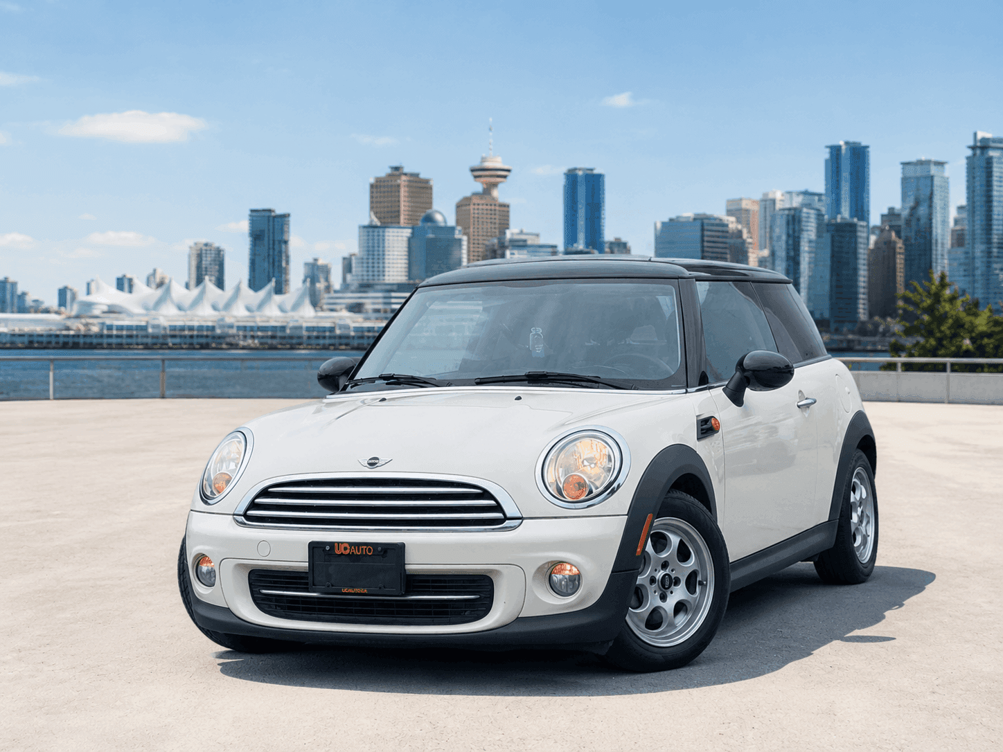 2013 MINI Cooper Knightsbridge Classic/ CLEAN TITLE/ BC LOCAL thumbnail 2