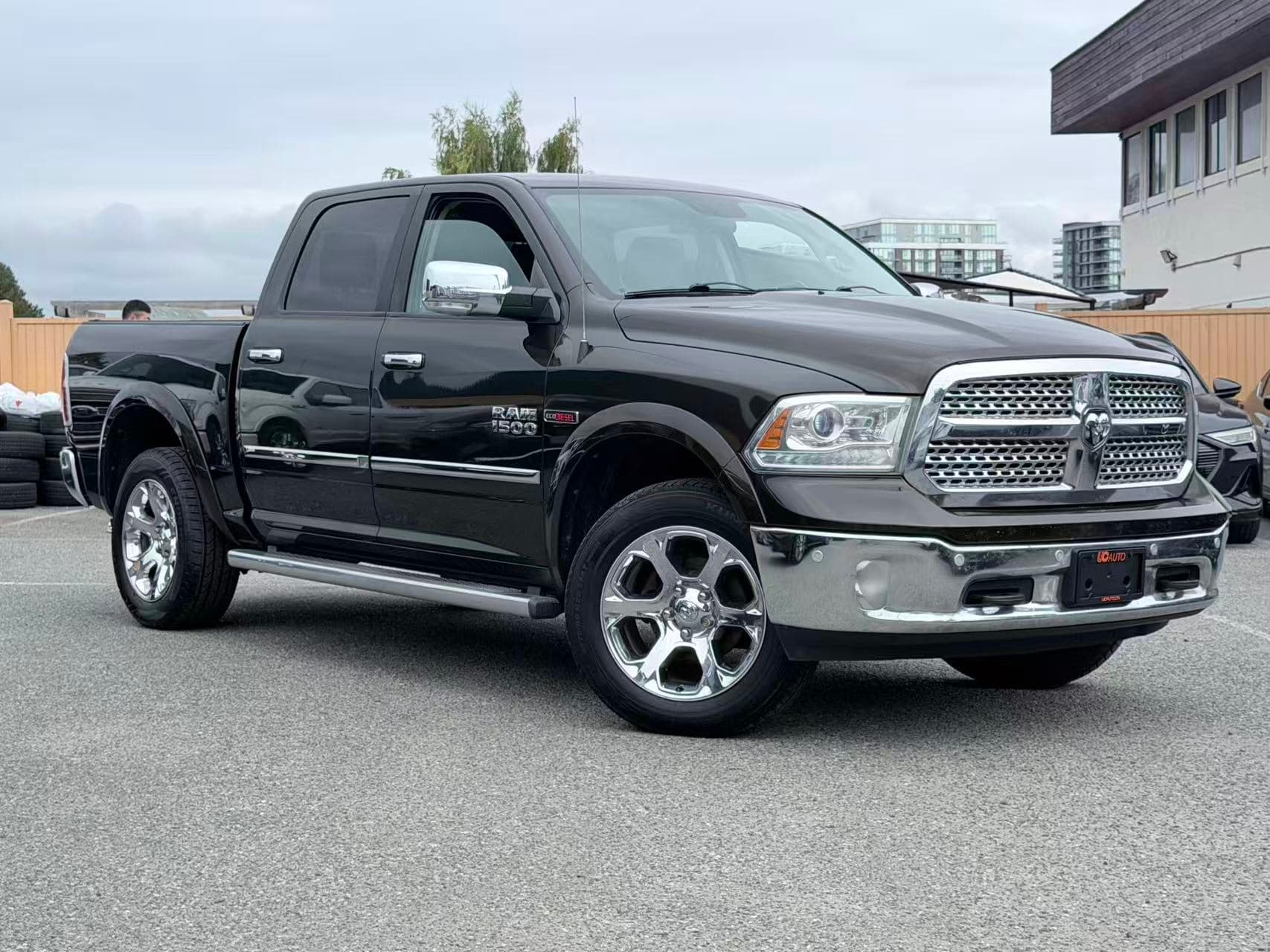 2014 Ram 1500 4WD Crew Cab 140.5" Laramie/ CLEAN TITLE/ VENTILATED SEATS thumbnail 22