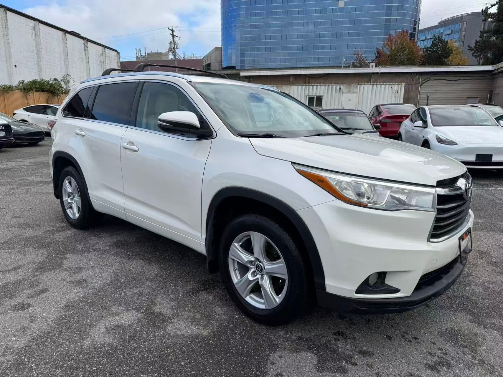 2014 Toyota Highlander AWD 4dr Limited thumbnail 8