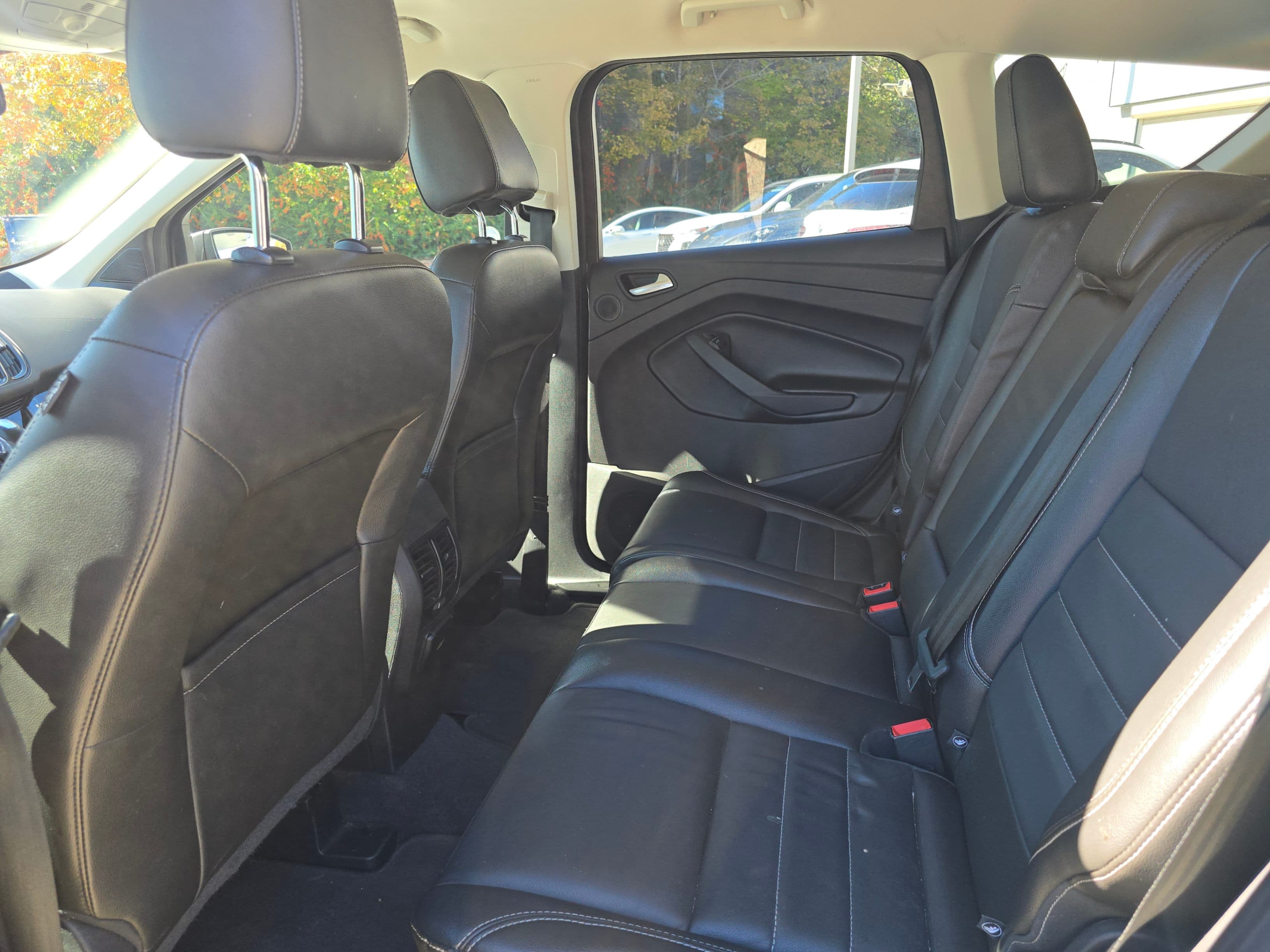 2015 Ford Escape 4WD 4dr Titanium No Accident thumbnail 12