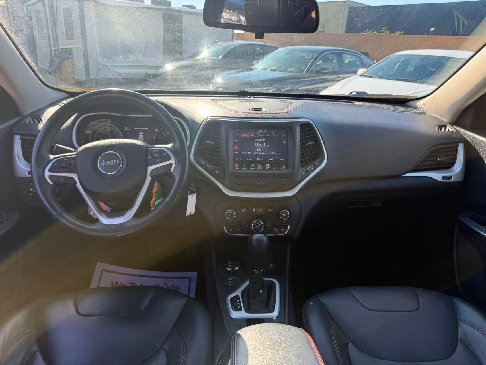 2015 Jeep Cherokee 4WD 4dr Trailhawk thumbnail 16
