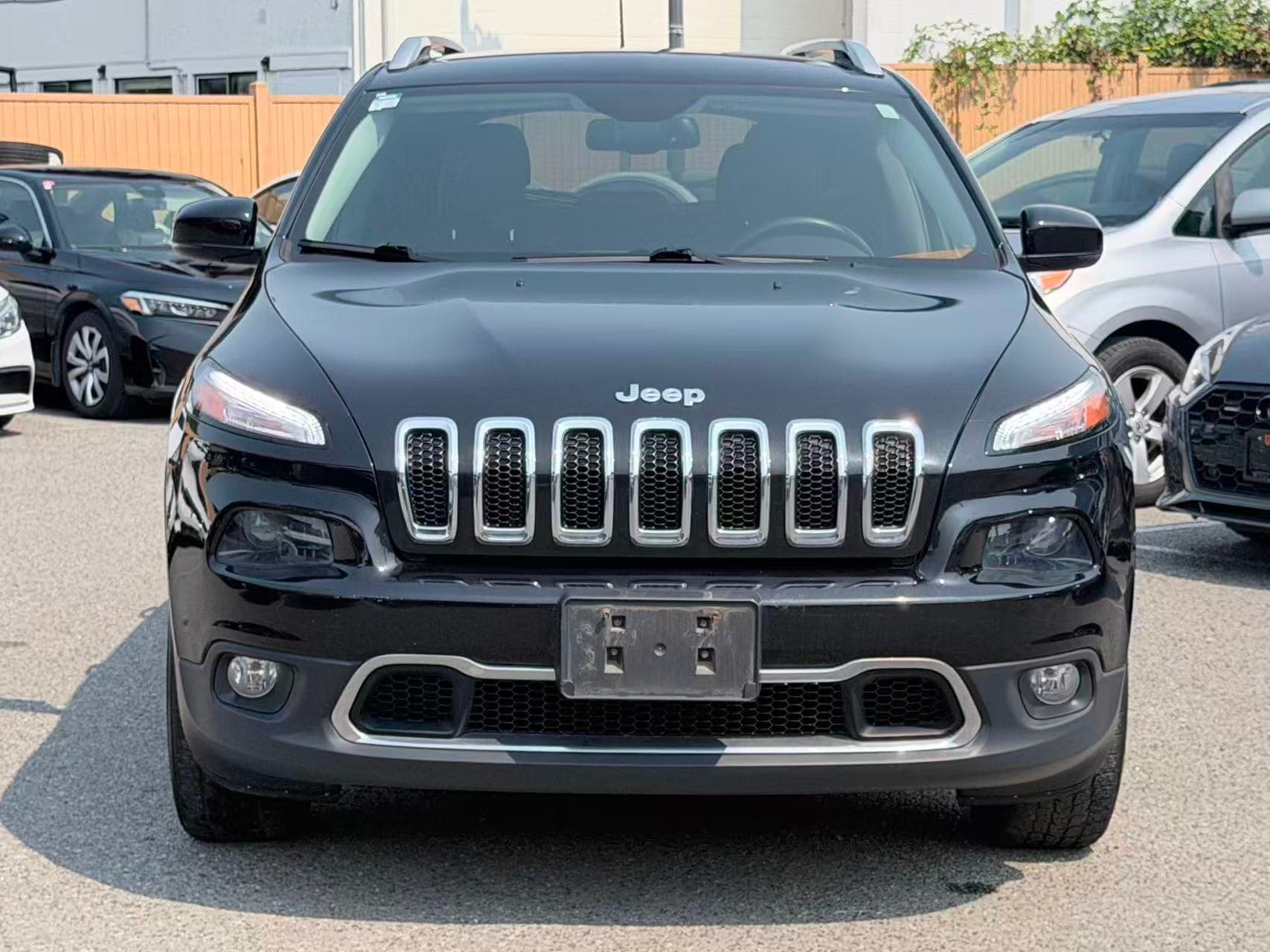 2015 Jeep Cherokee 4WD Limited/ NO ACCIDENT/ BC LOCAL thumbnail 2