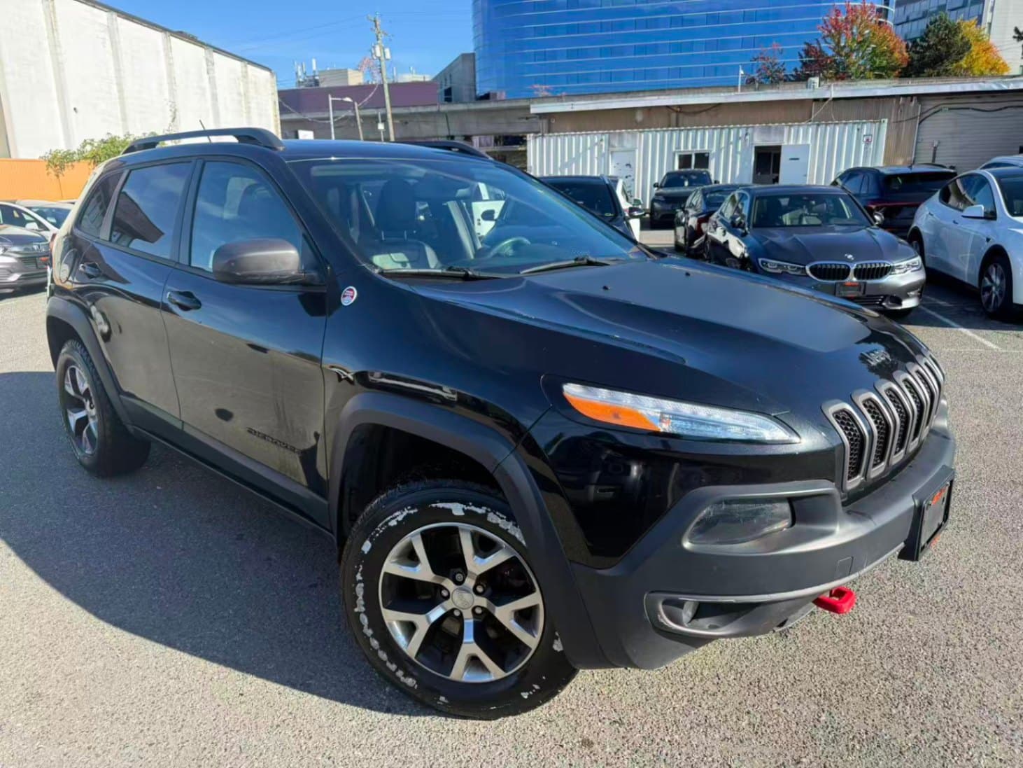 2015 Jeep Cherokee 4WD 4dr Trailhawk thumbnail 4