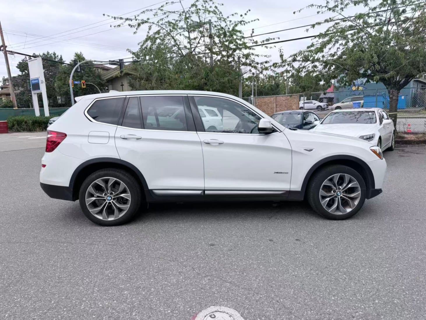 2016 BMW X3 AWD xDrive28i/ CLEAN TITLE/ BC LOCAL/ LOW KM thumbnail 4
