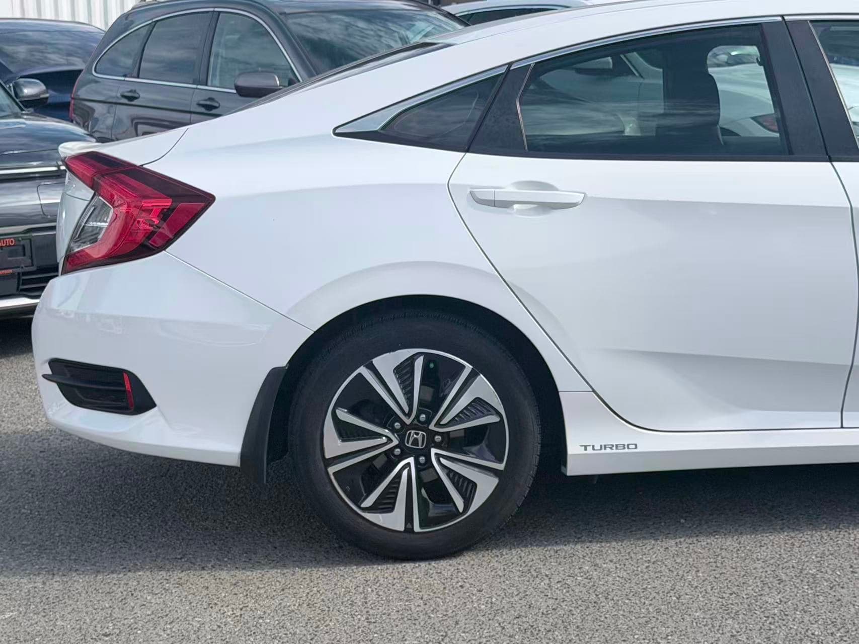 2016 Honda Civic EX-T/ CLEAN TITLE/ LOW MILEAGE thumbnail 25