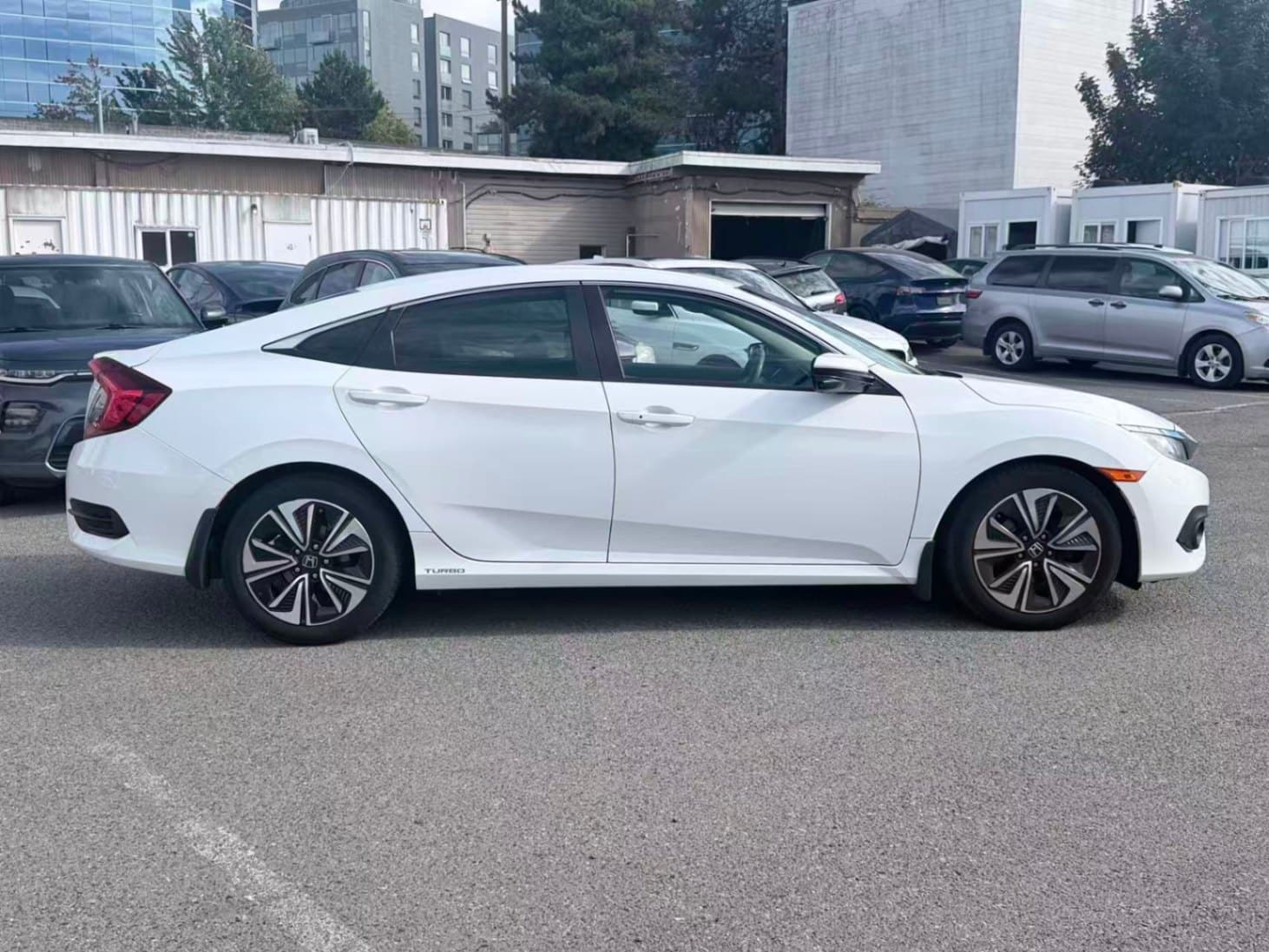 2016 Honda Civic EX-T/ CLEAN TITLE/ LOW MILEAGE thumbnail 4