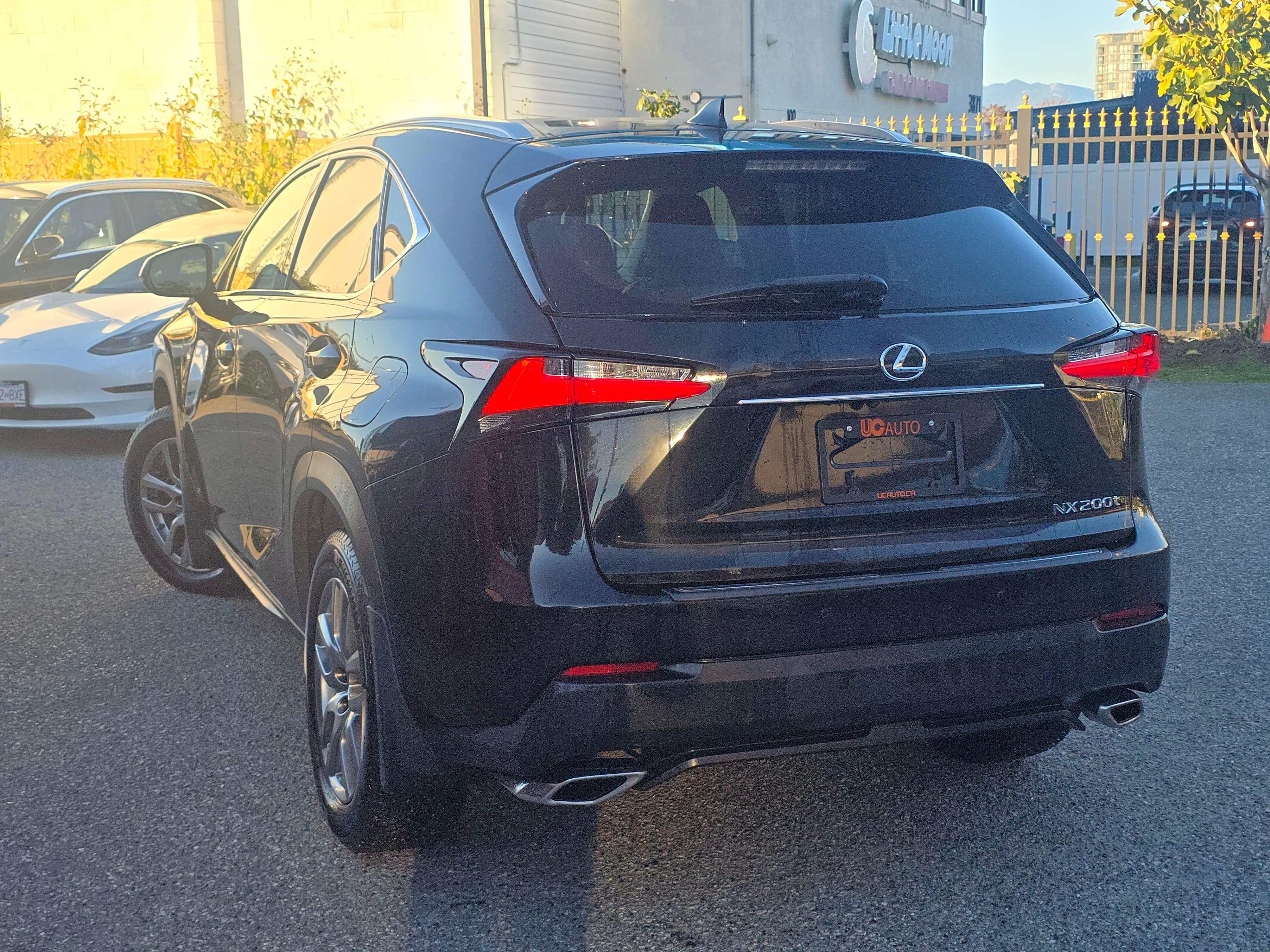 2016 Lexus NX 200t AWD/ LUXURY/ NAVIGATION SYSTEM/ VENTILAED SEATS thumbnail 4