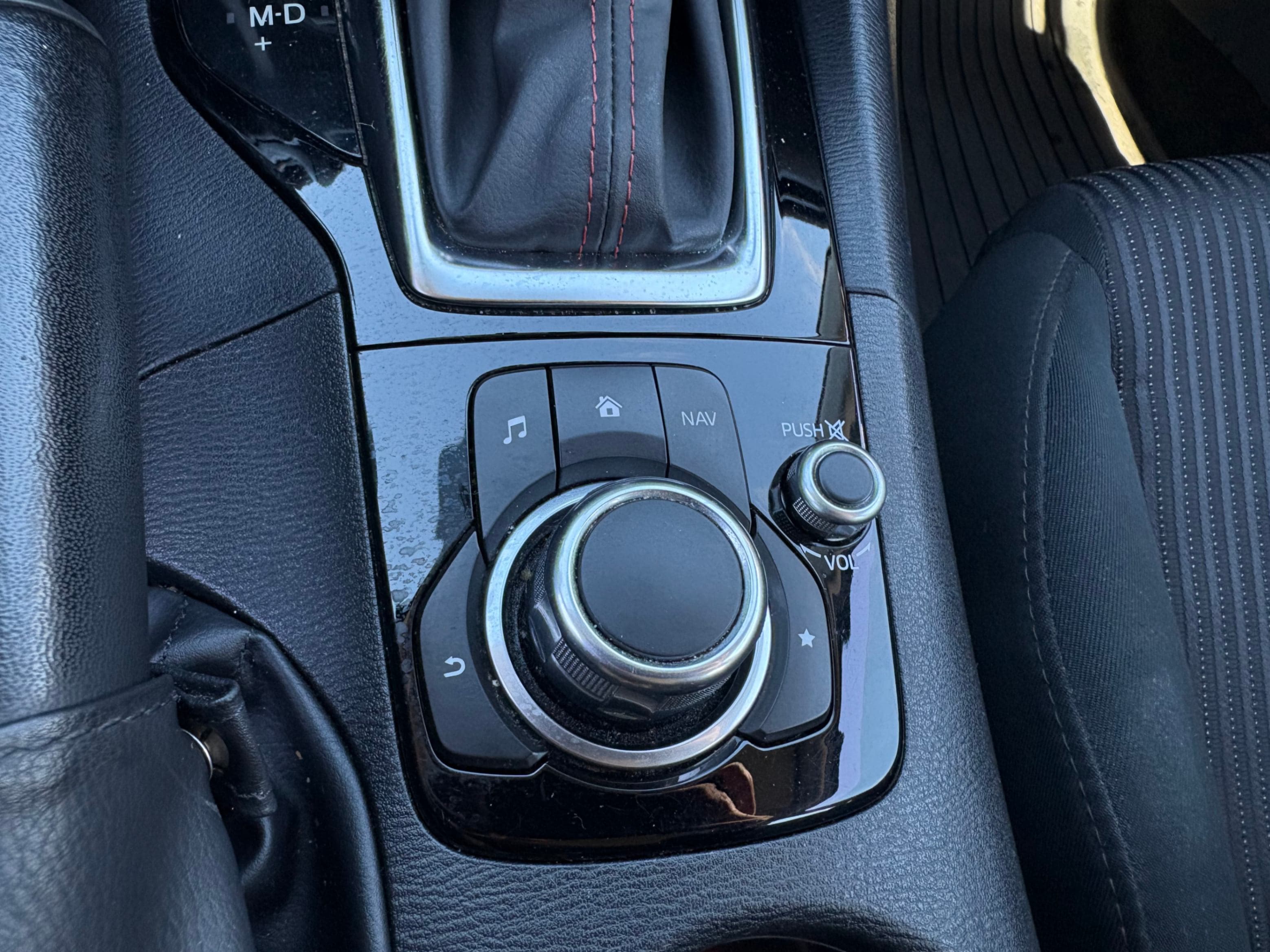 2016 Mazda Mazda3 4dr HB Sport GS thumbnail 14