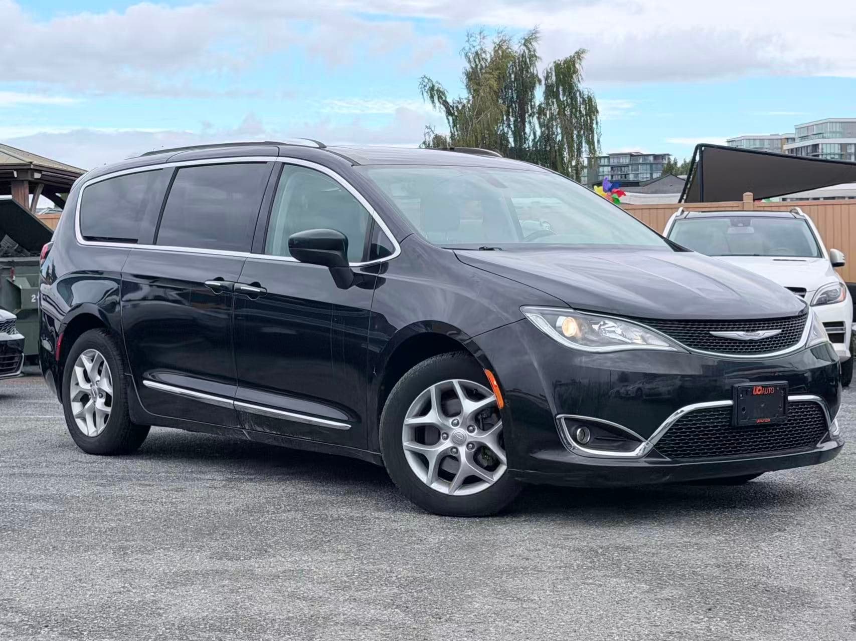 2017 Chrysler Pacifica Touring-L Plus/ CLEAN TITLE/ BC LOCAL thumbnail 22
