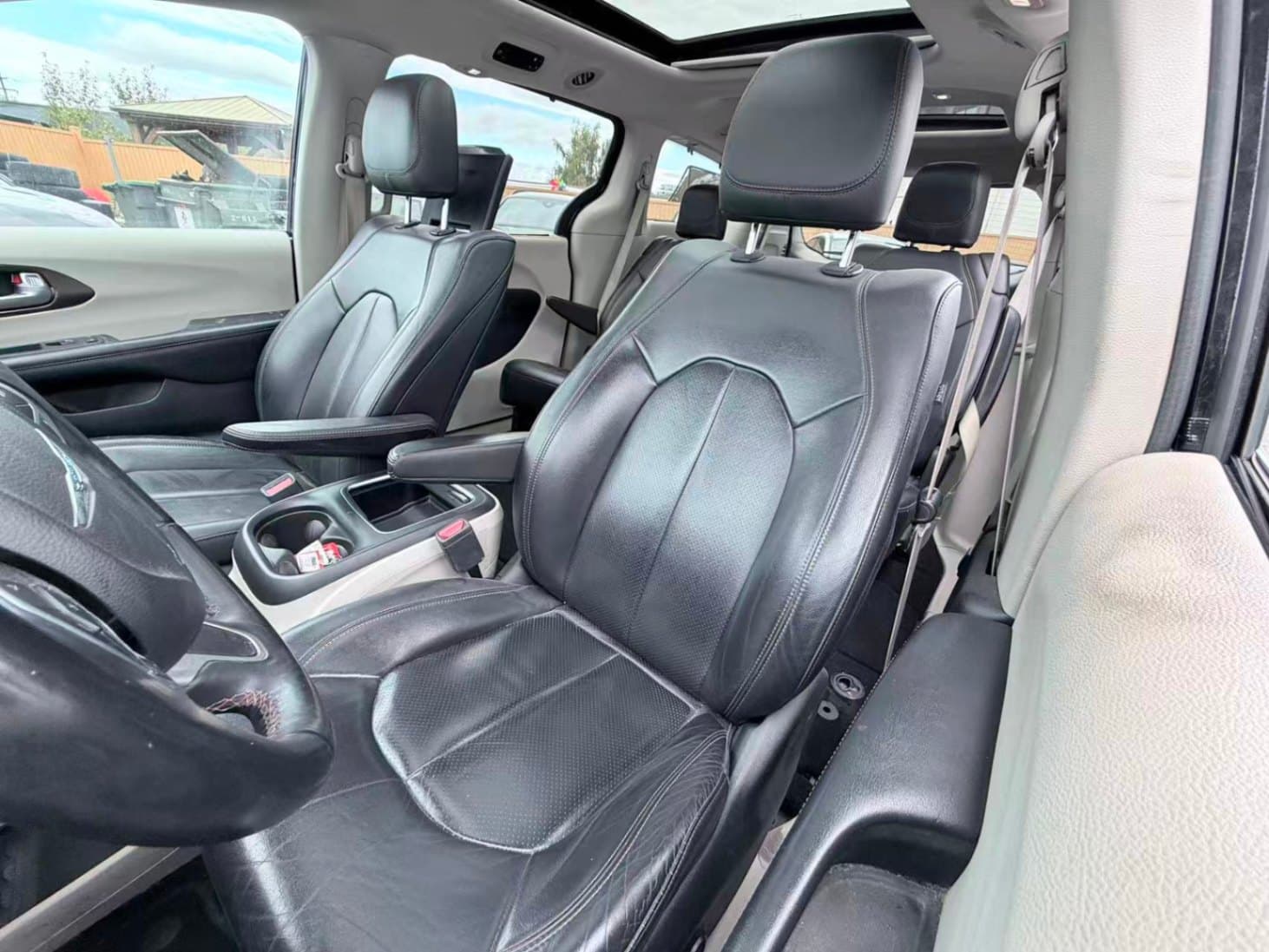 2017 Chrysler Pacifica Touring-L Plus/ CLEAN TITLE/ BC LOCAL thumbnail 18