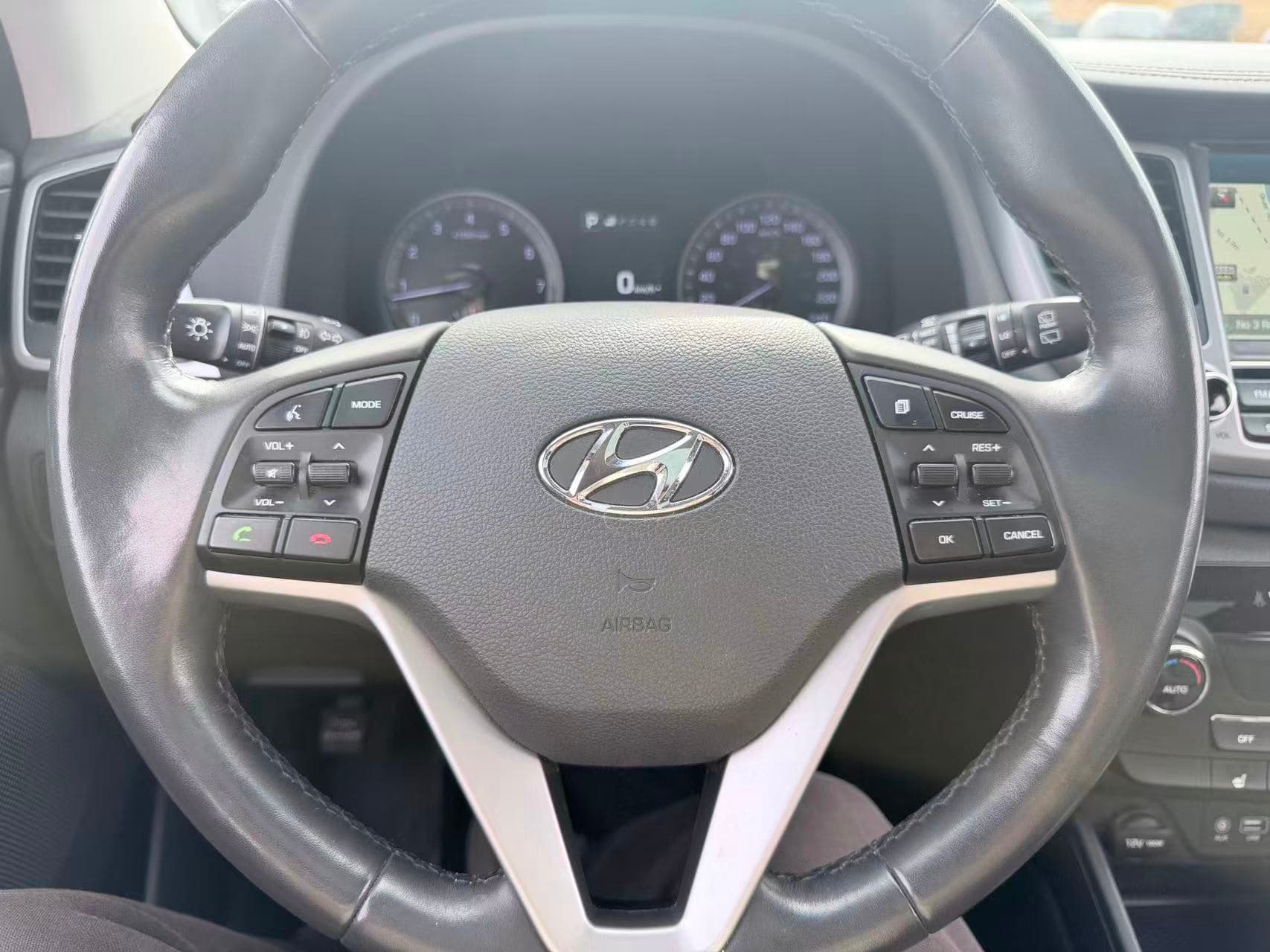 2017 Hyundai Tucson AWD 4dr 1.6L Limited/ NO ACCIDENT/ NAVIGATION SYSTEM thumbnail 10
