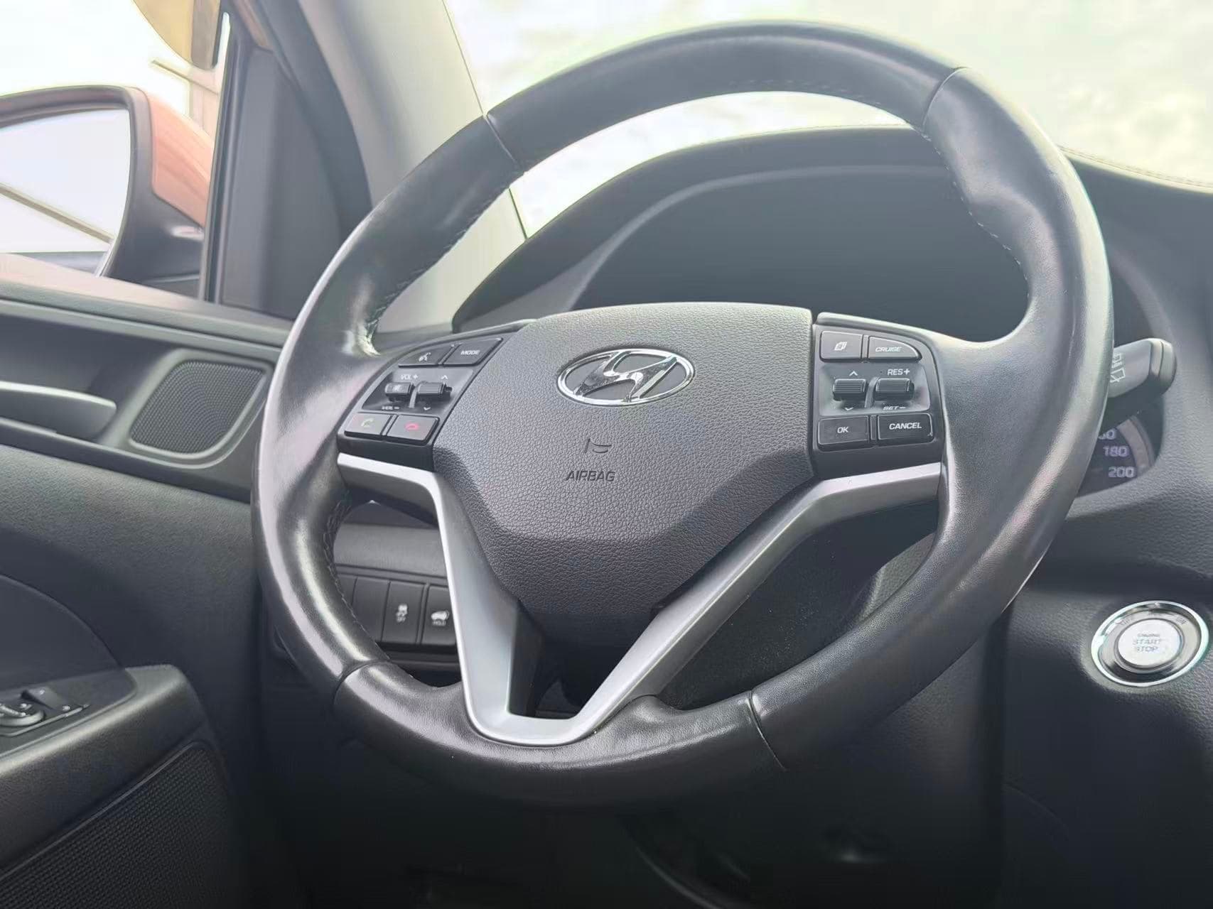 2017 Hyundai Tucson AWD 4dr 1.6L Limited/ NO ACCIDENT/ NAVIGATION SYSTEM thumbnail 34