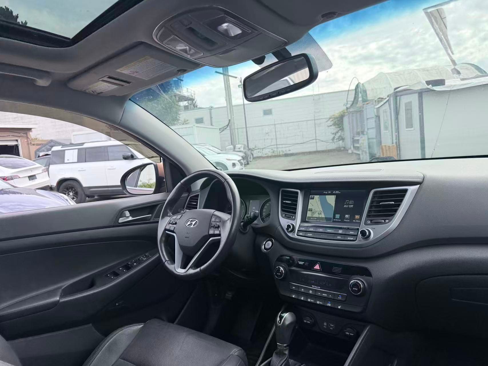 2017 Hyundai Tucson AWD 4dr 1.6L Limited/ NO ACCIDENT/ NAVIGATION SYSTEM thumbnail 35