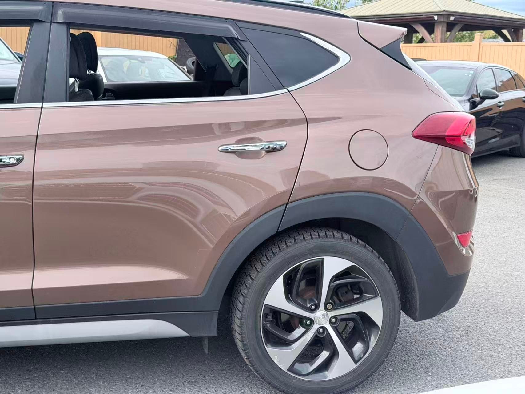 2017 Hyundai Tucson AWD 4dr 1.6L Limited/ NO ACCIDENT/ NAVIGATION SYSTEM thumbnail 32