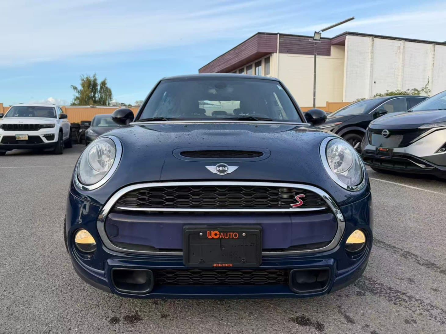 2017 MINI Cooper 5 Door 5dr HB S thumbnail 2