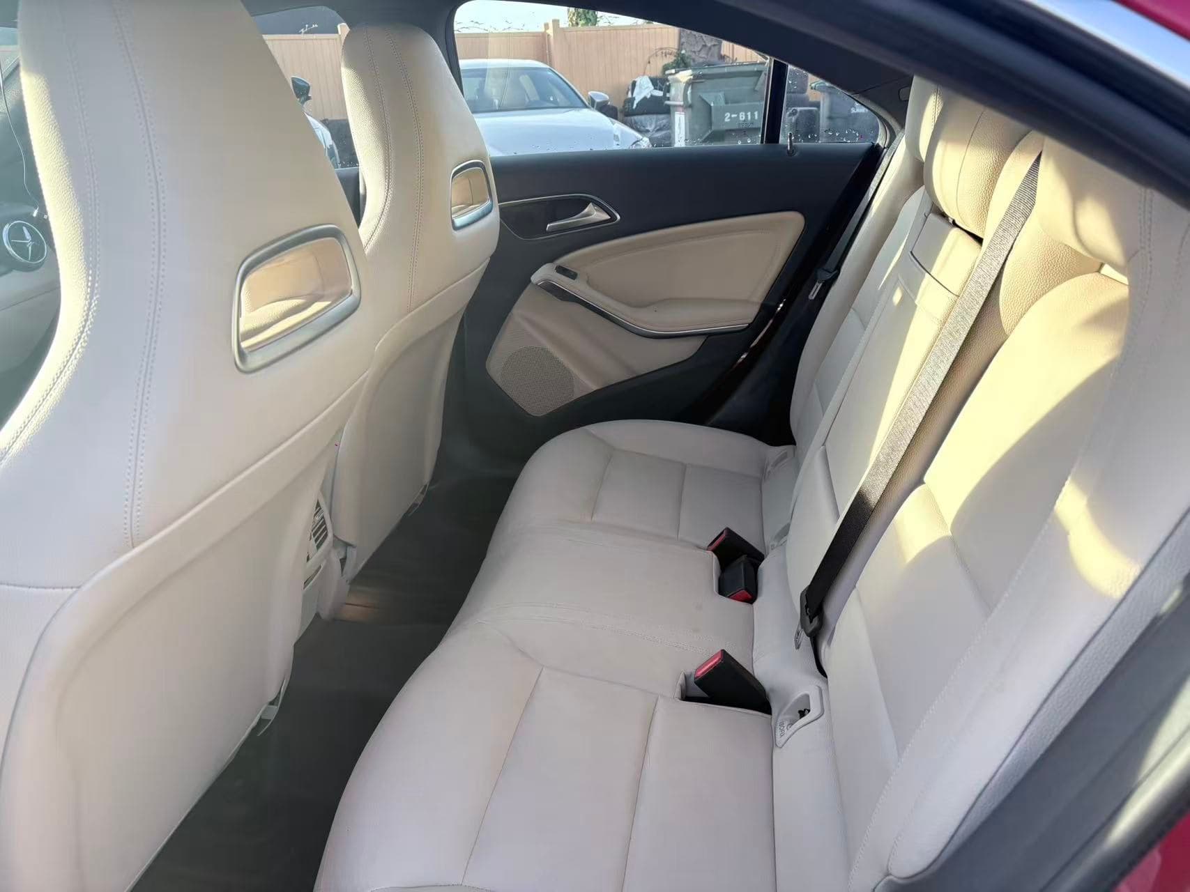 2017 Mercedes-Benz CLA-Class 4dr Sdn CLA 250 4MATIC CLAEN TITLE/BC LOCAL thumbnail 11
