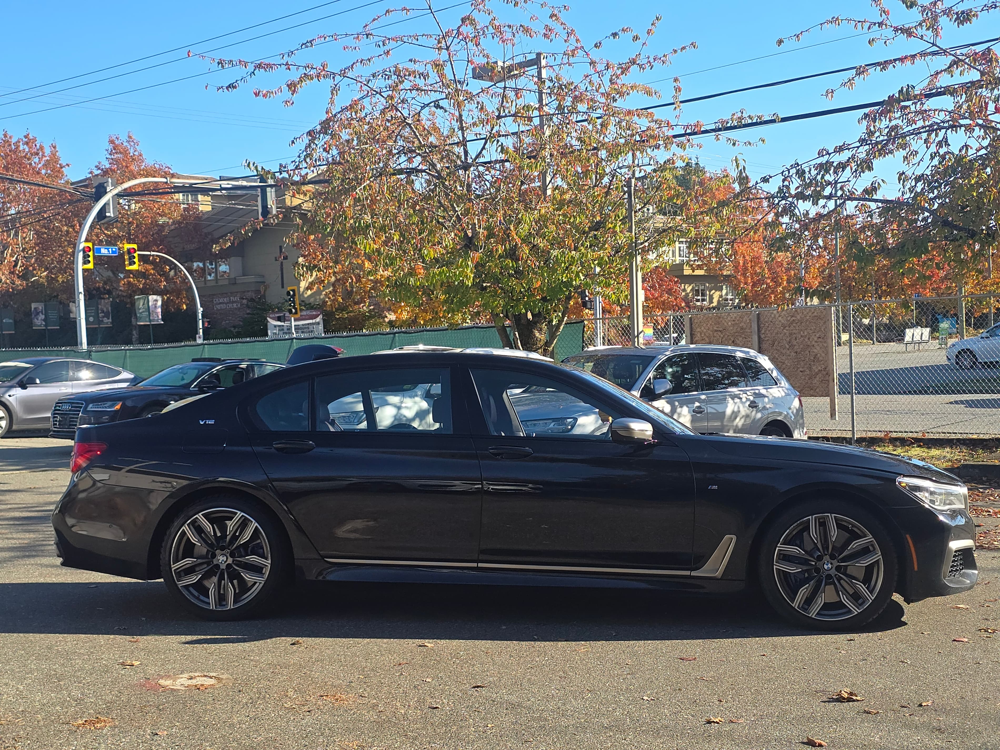 2018 BMW 7-Series M760Li xDrive Sedan thumbnail 7