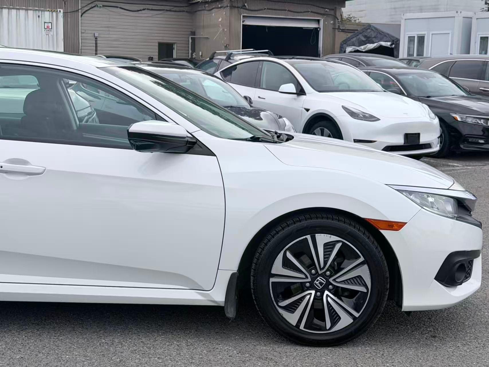 2018 Honda Civic EX-T CVT/ CLEAN TITLE/ POWER SUNROOF thumbnail 26