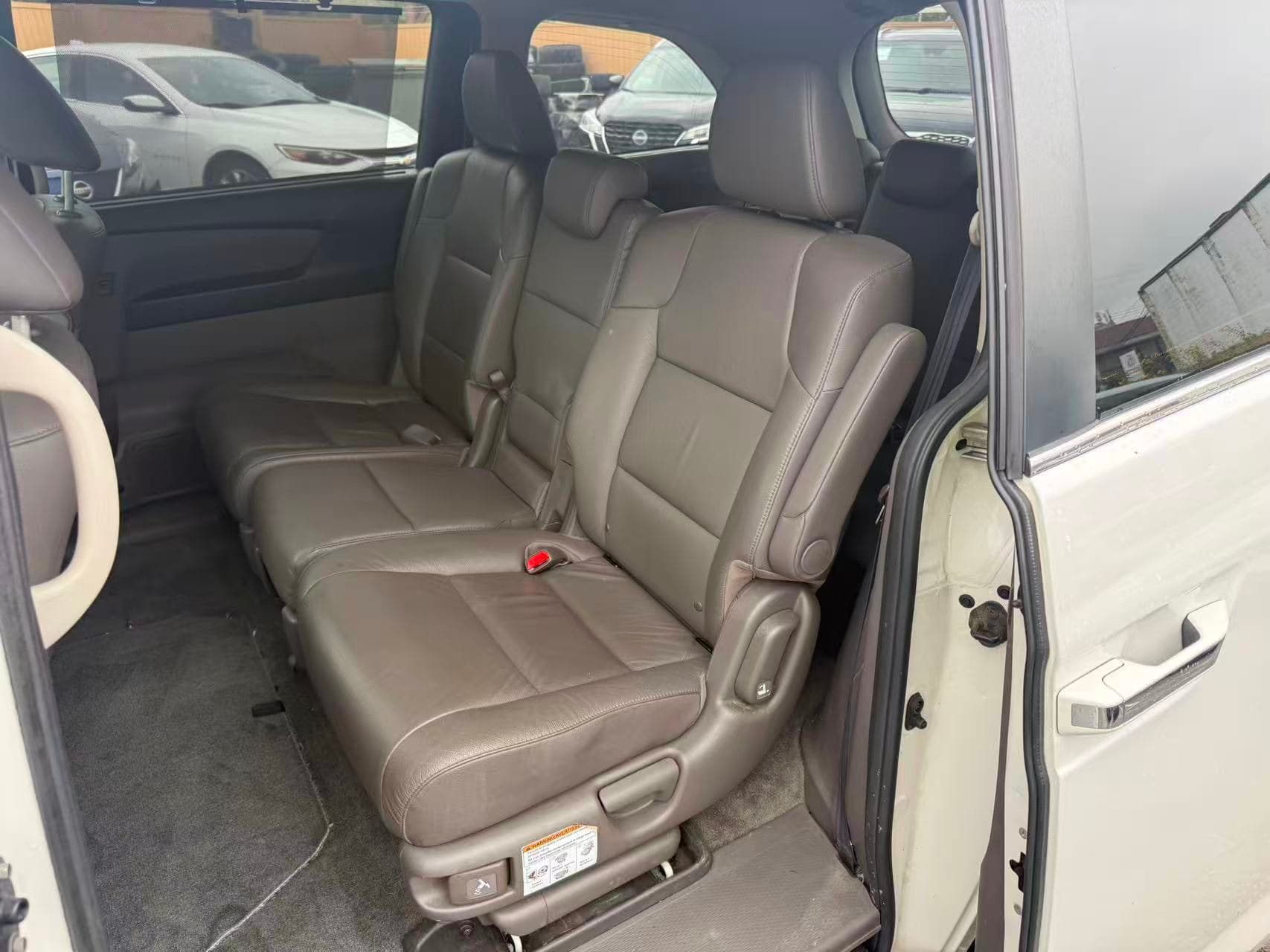 2016 Honda Odyssey 4dr Wgn EX-L w/RES thumbnail 16
