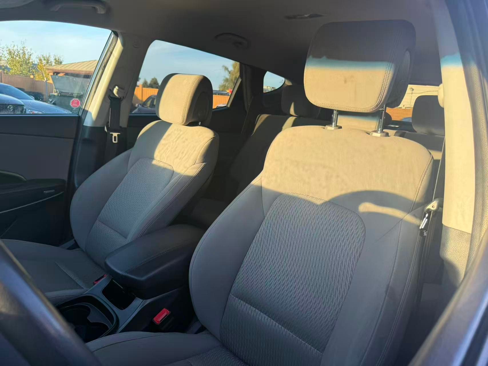 2018 Hyundai Santa Fe Sport 2.4L AWD Clean title thumbnail 13