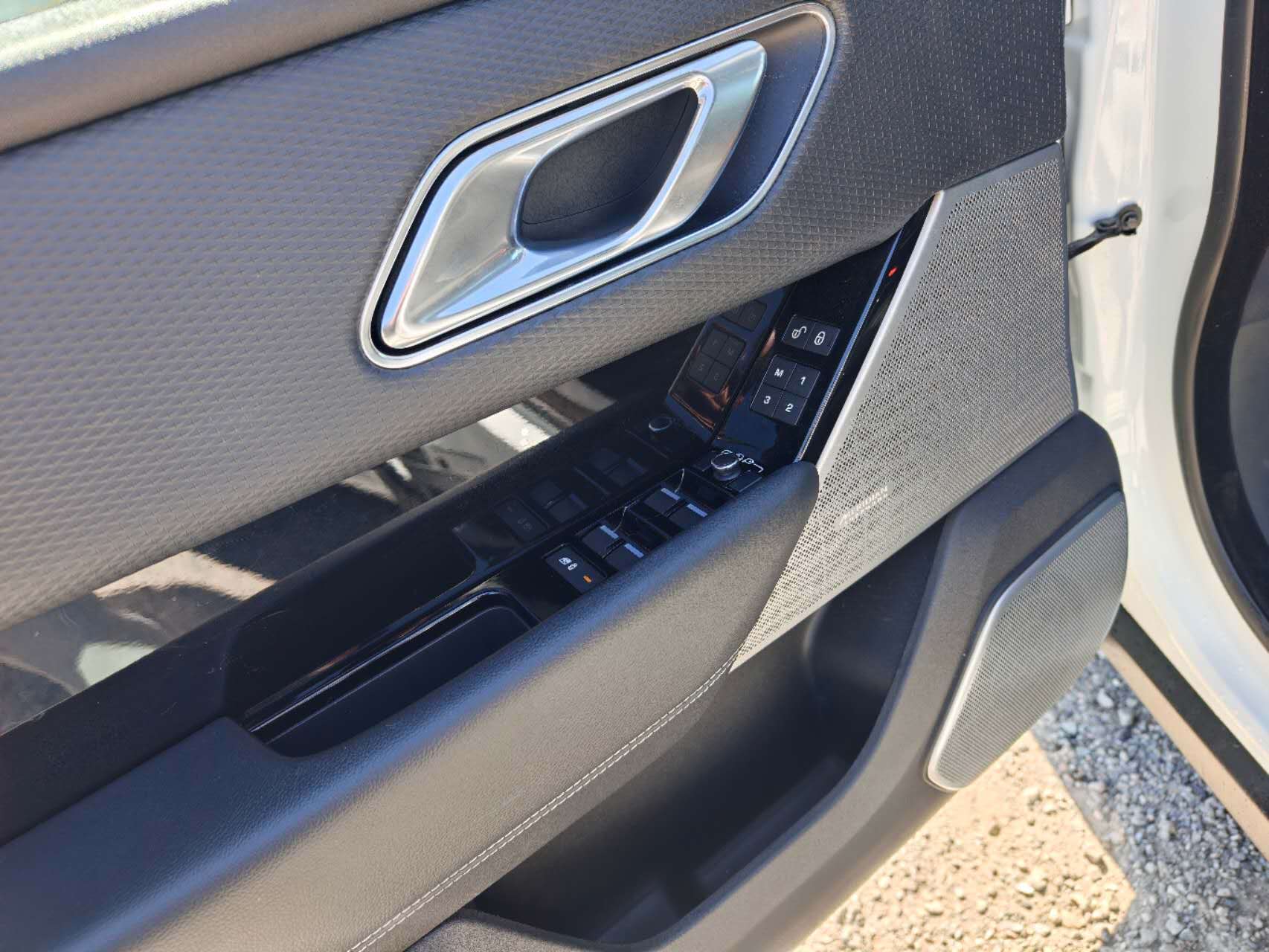 2018 Land Rover Range Rover Velar P380 SE/ NO ACCIDENT/ BC LOCAL thumbnail 34