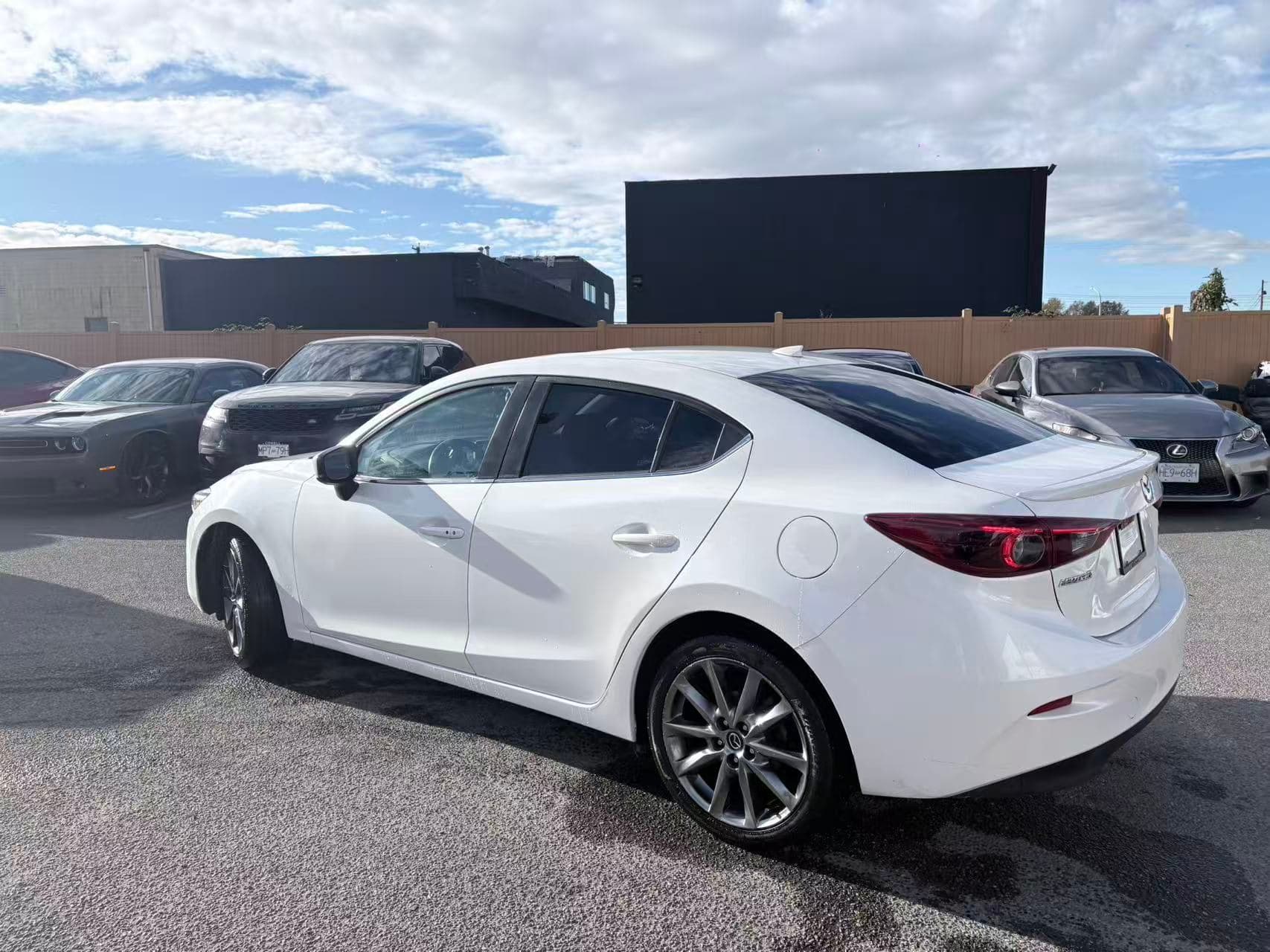 2018 Mazda Mazda3 GT NO ACCIDENTS/BC LOCAL thumbnail 4