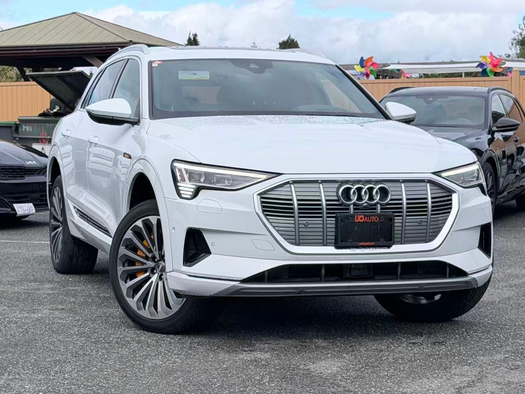 2019 Audi e-tron Technik quattro/ CLEAN TITLE/ BC LOCAL thumbnail 3