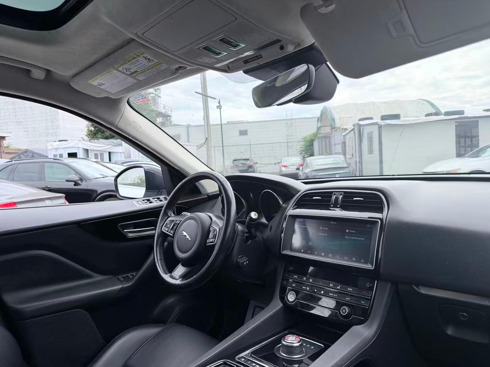 2019 Jaguar F-PACE 25t AWD Premium/ CLEAN TITLE/ BC LOCAL thumbnail 36