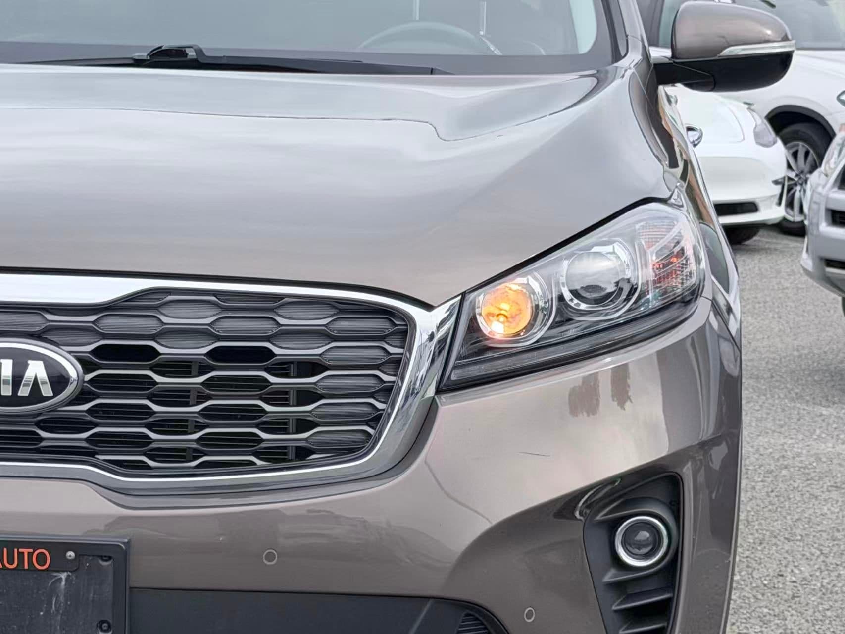 2019 Kia Sorento EX AWD/ CLEAN TITLE/ BLIND SPOT MONITOR/7 SEATER thumbnail 24