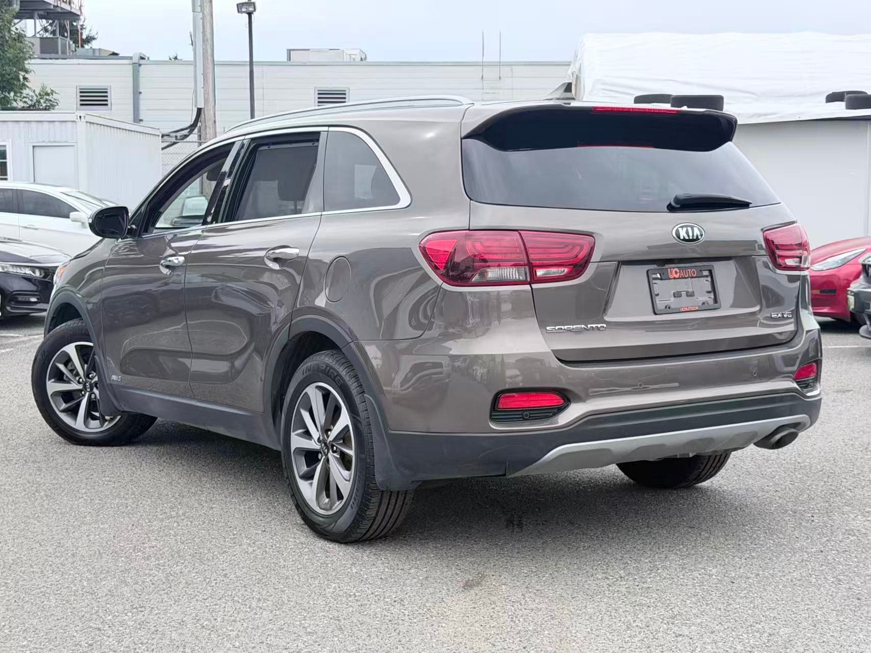 2019 Kia Sorento EX AWD/ CLEAN TITLE/ BLIND SPOT MONITOR/7 SEATER thumbnail 7