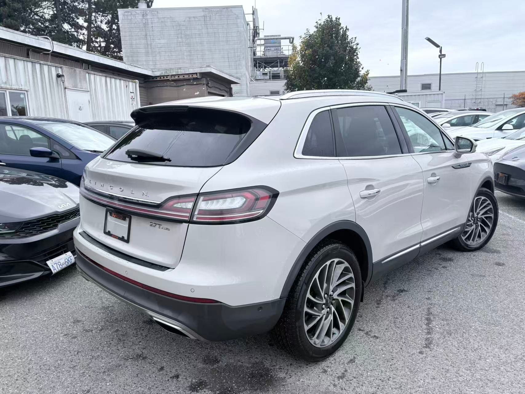 2019 Lincoln Nautilus Reserve AWD NO ACCIDENTS thumbnail 6