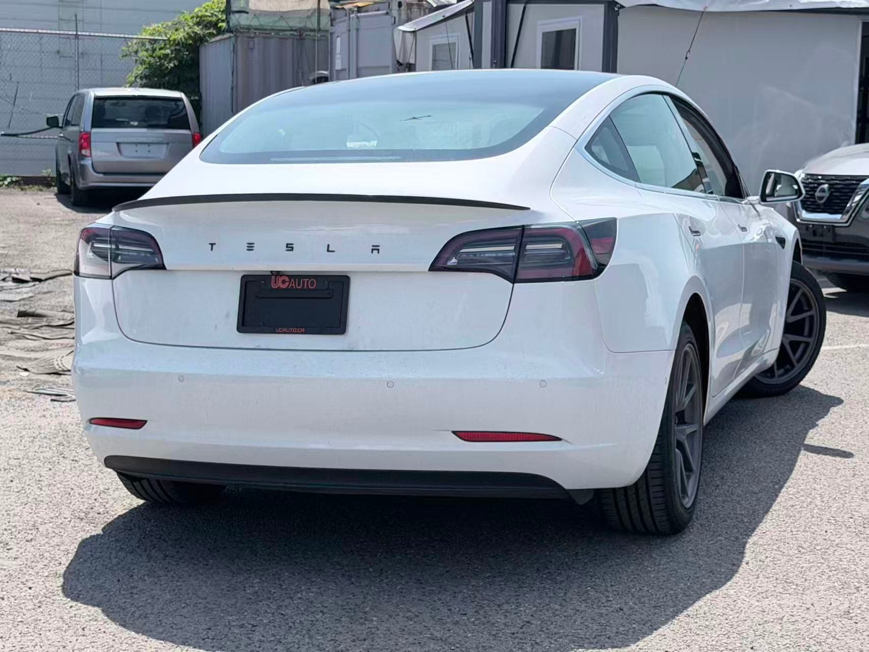 2019 Tesla Model 3 Standard Range RWD/ CLEAN TITLE/ WHITE INTERIOR/ YOKE STEERING WHEELS thumbnail 27