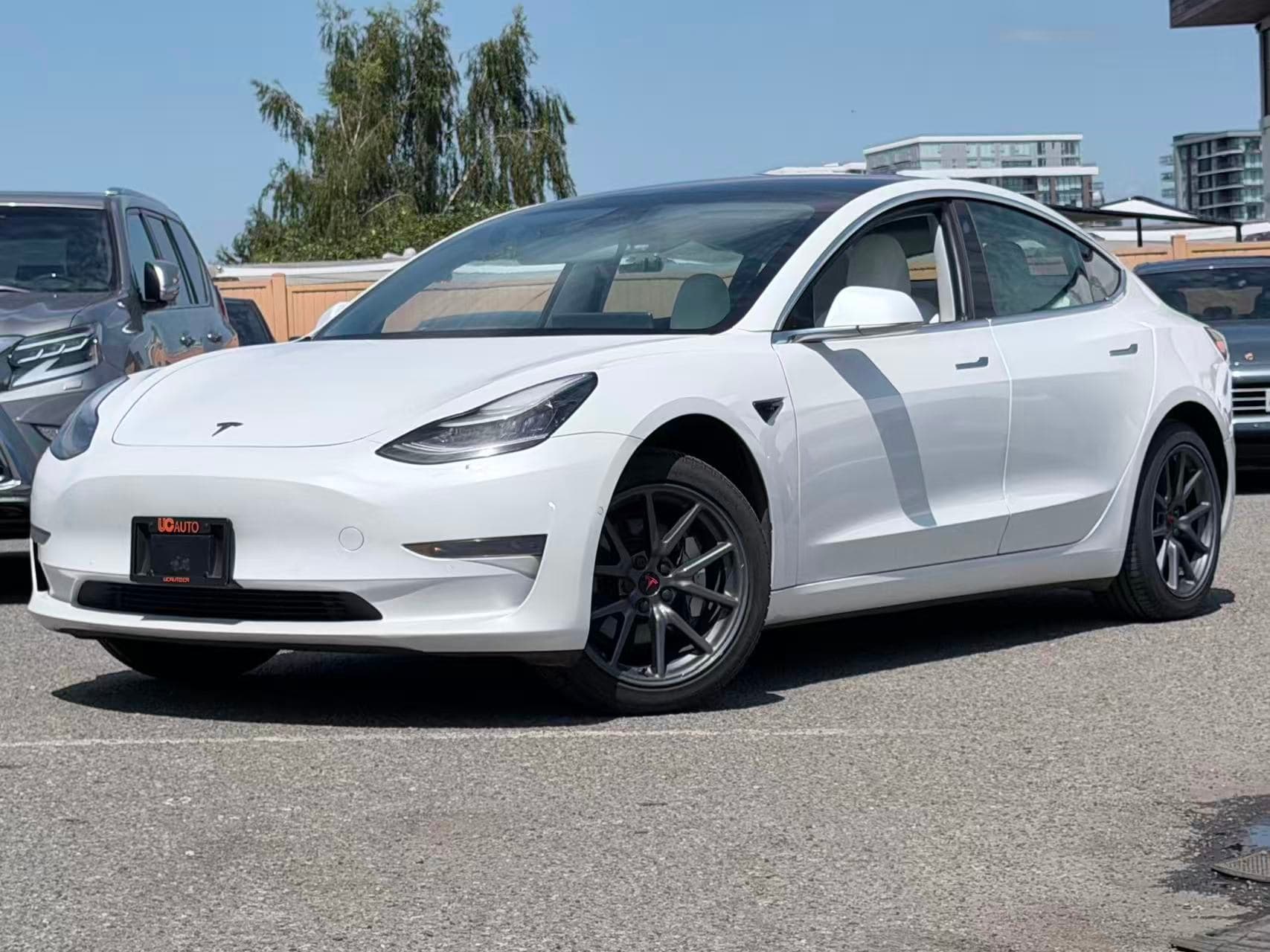 2019 Tesla Model 3 Standard Range RWD/ CLEAN TITLE/ WHITE INTERIOR/ YOKE STEERING WHEELS thumbnail 21