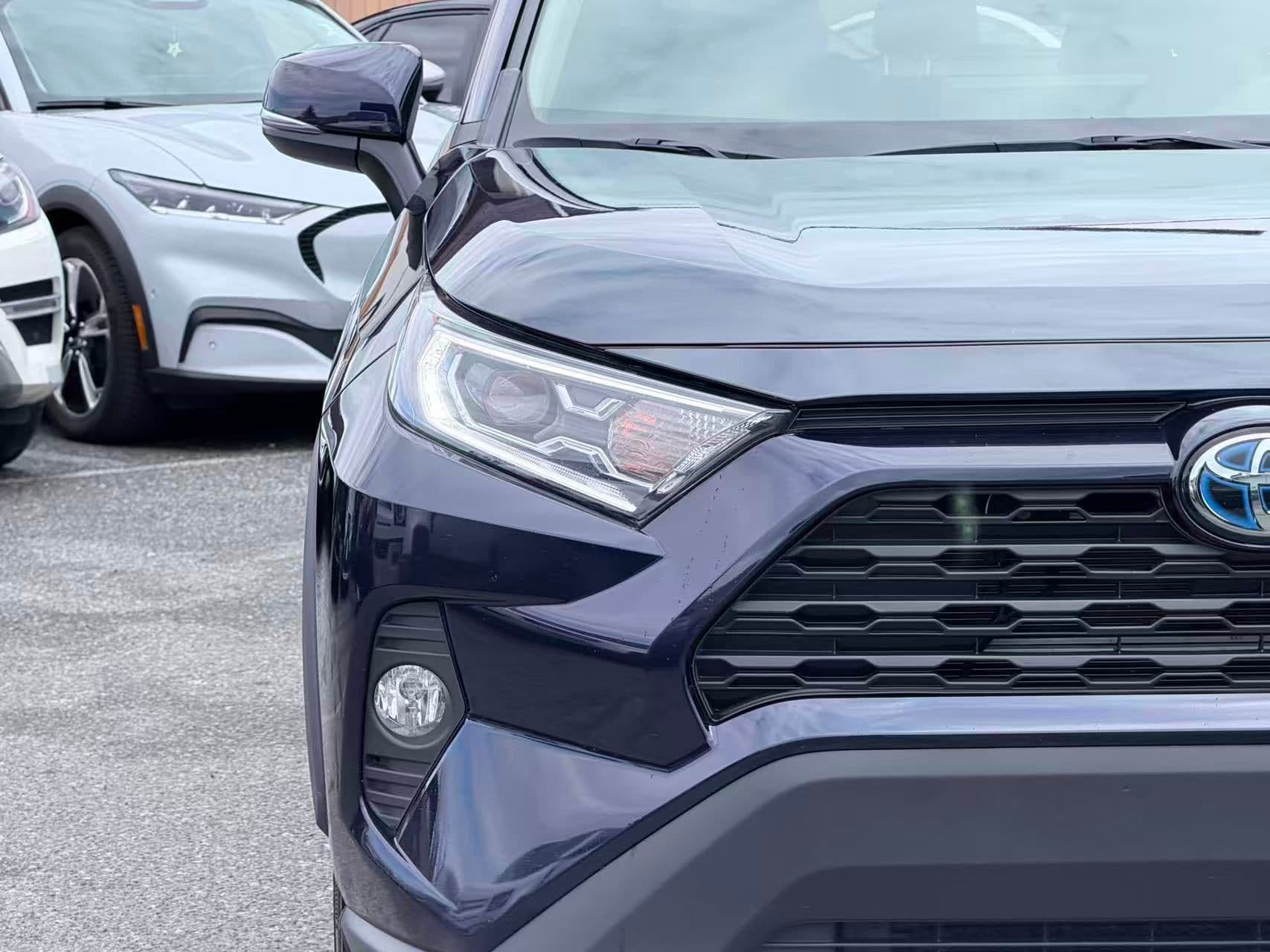 2019 Toyota RAV4 AWD Hybrid XLE/ NO ACCIDENT/ ONE OWNER thumbnail 23