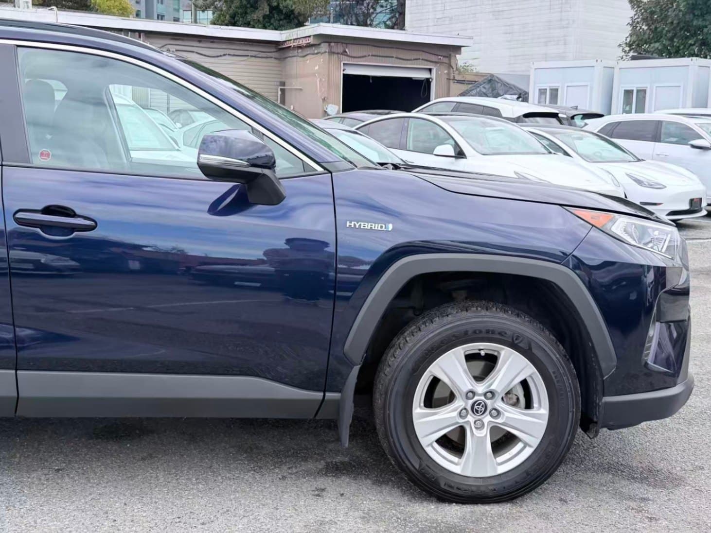2019 Toyota RAV4 AWD Hybrid XLE/ NO ACCIDENT/ ONE OWNER thumbnail 26