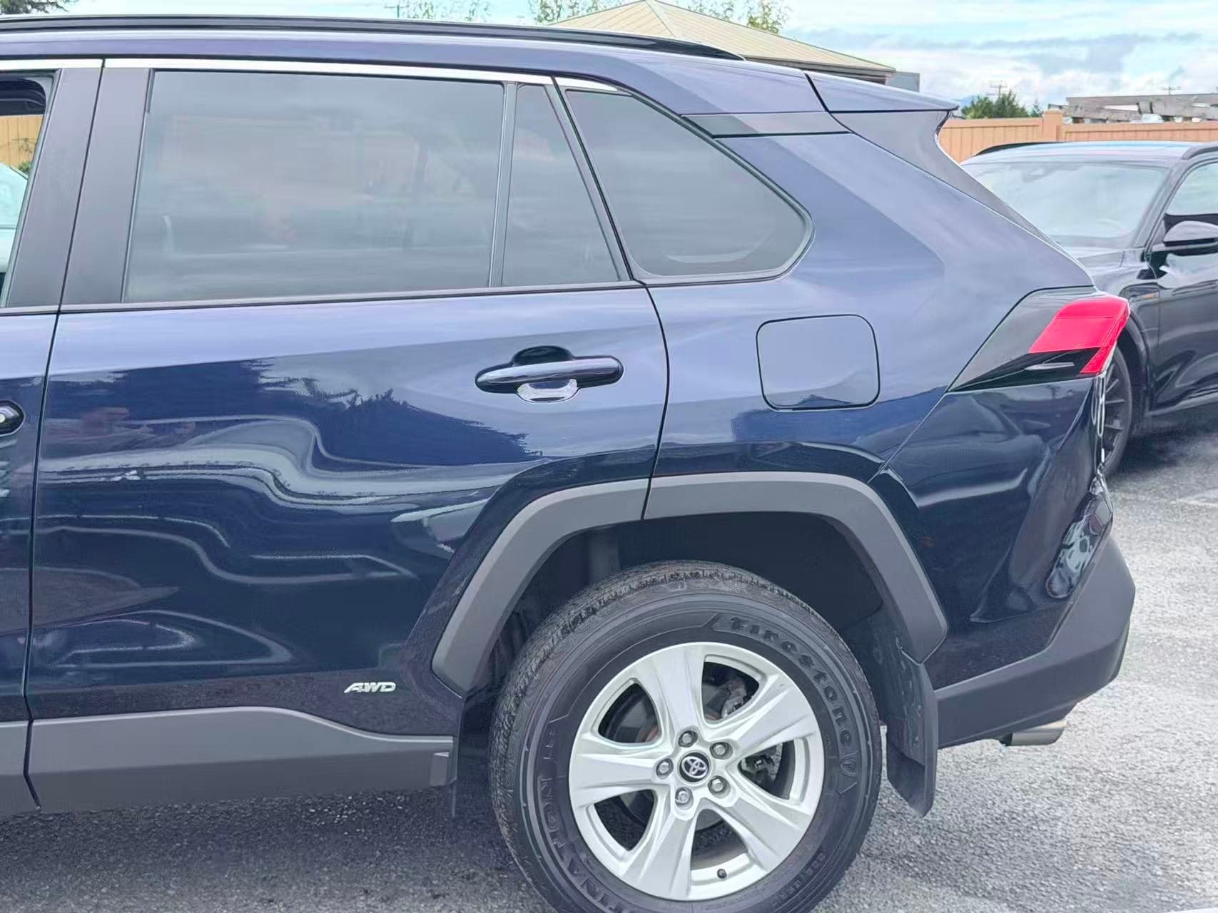 2019 Toyota RAV4 AWD Hybrid XLE/ NO ACCIDENT/ ONE OWNER thumbnail 32