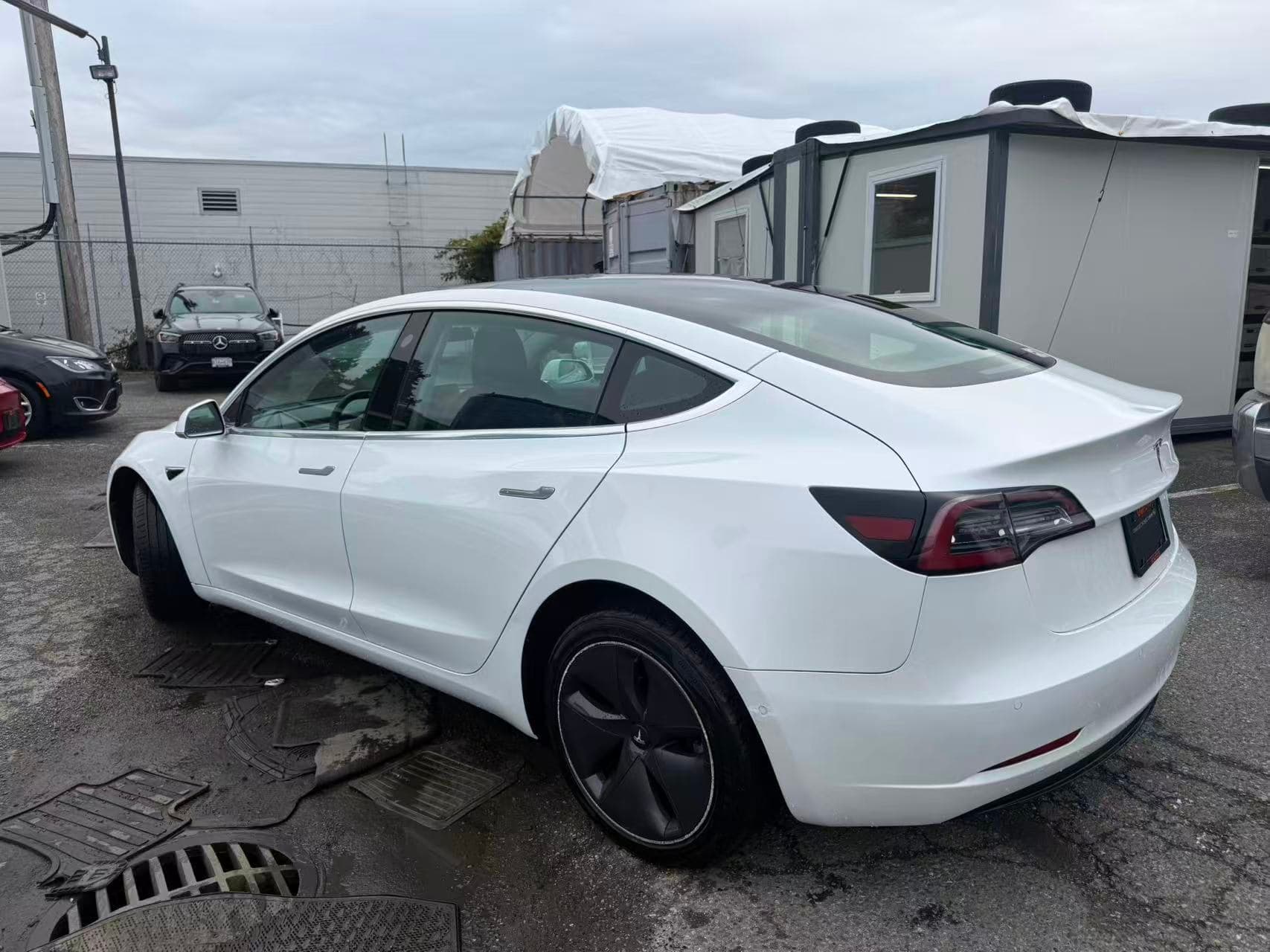 2020 Tesla Model 3 Standard Range Plus RWD BC Local thumbnail 5