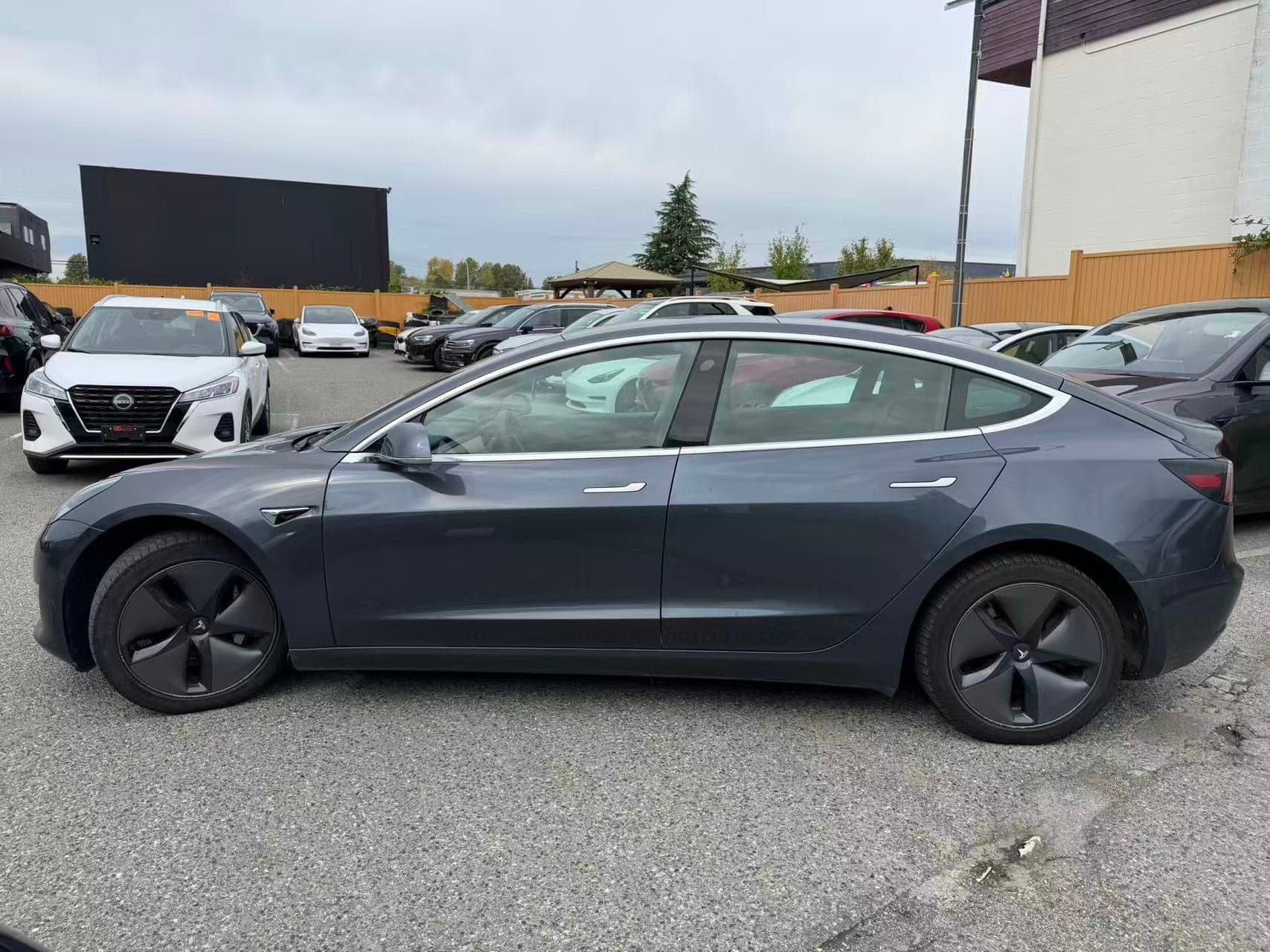 2020 Tesla Model 3 Standard Range Plus RWD/ CLEAN TITLE/ BC LOCAL thumbnail 8