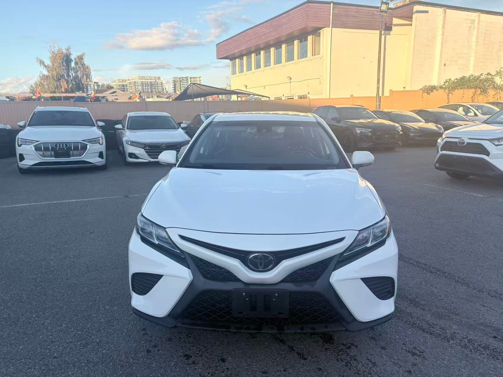 2020 Toyota Camry SE Auto NO ACCIDENTS thumbnail 9