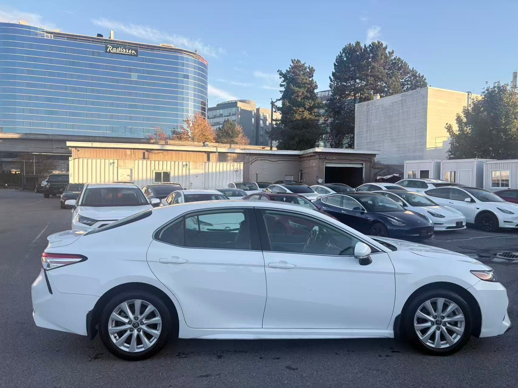 2020 Toyota Camry SE Auto NO ACCIDENTS thumbnail 7
