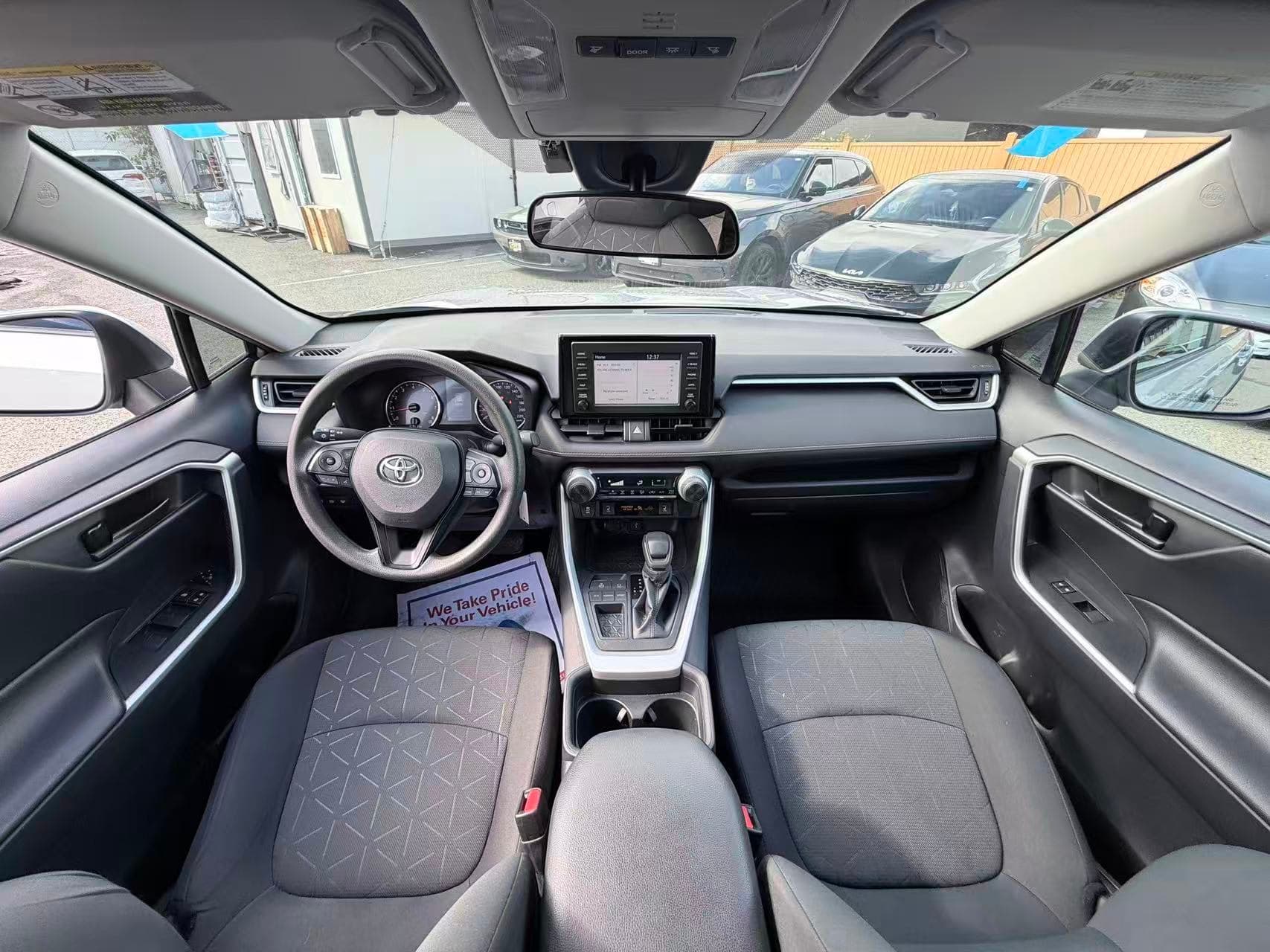 2020 Toyota RAV4 LE/ NO ACCIDENT/ HEATED SEATS thumbnail 19