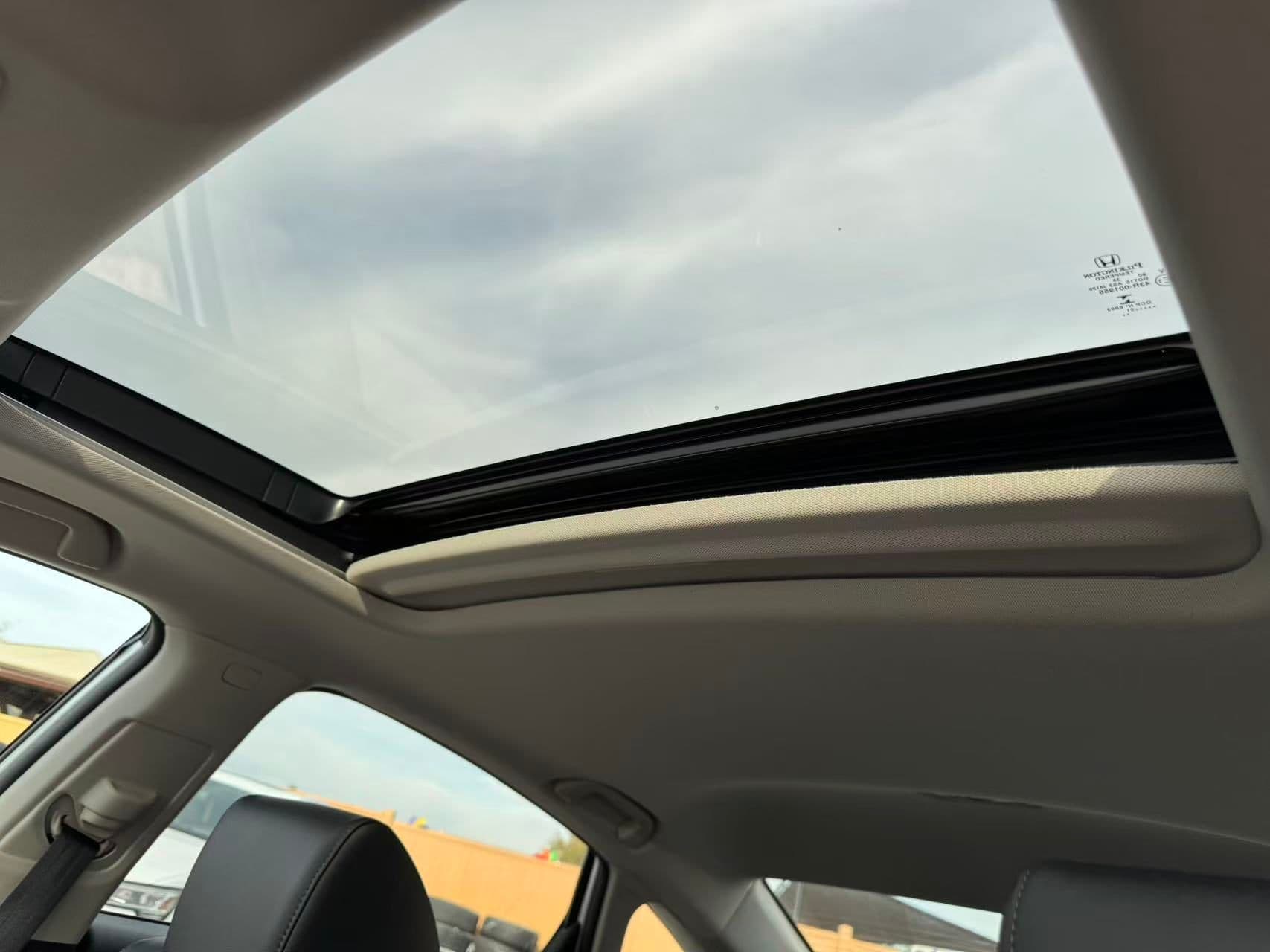 2021 Honda Accord Touring 2.0 Auto CLEAN TITLE thumbnail 13
