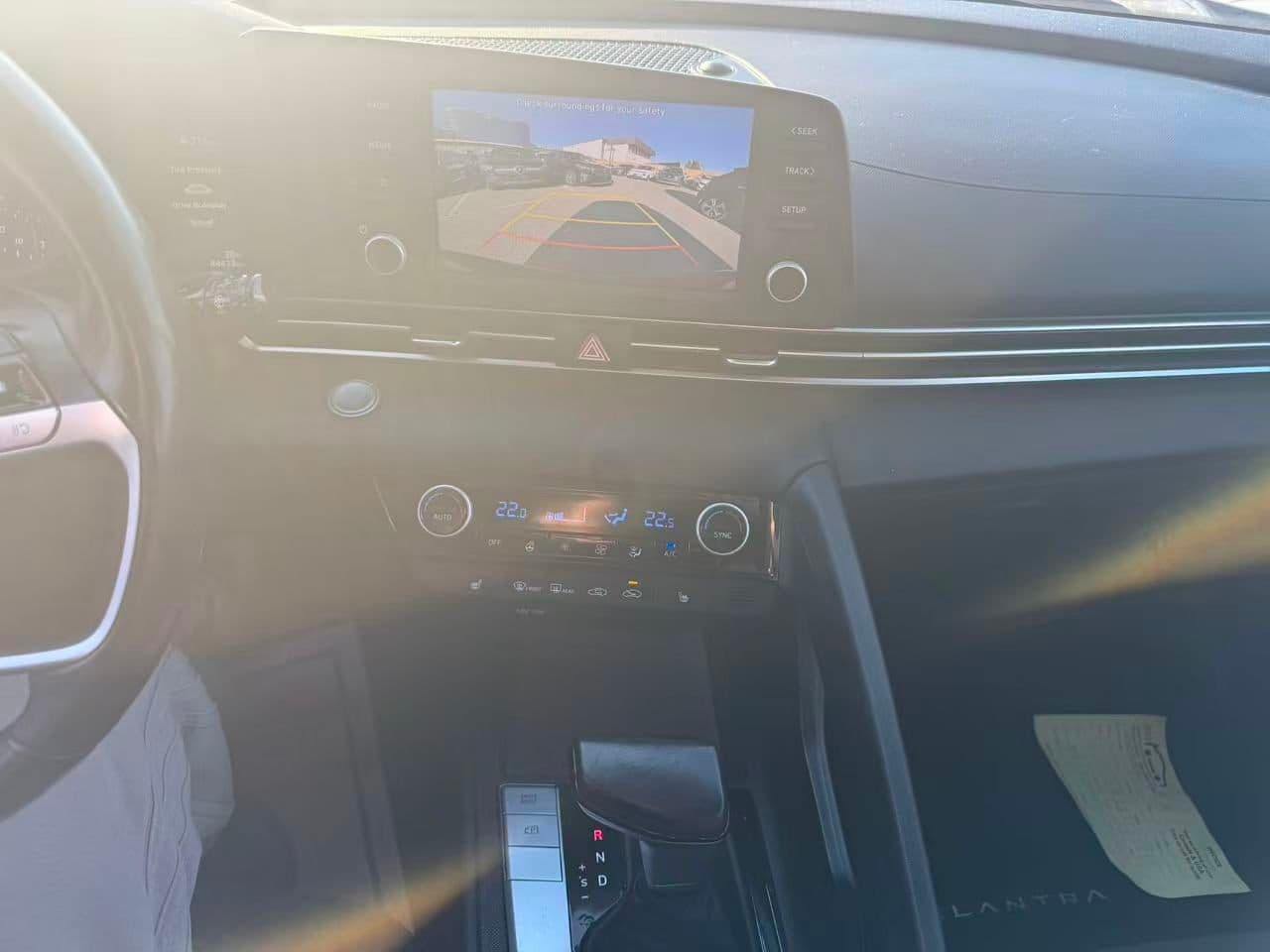 2021 Hyundai Elantra Preferred IVT w/Sun & Tech Package No Accidents/BC Local thumbnail 15
