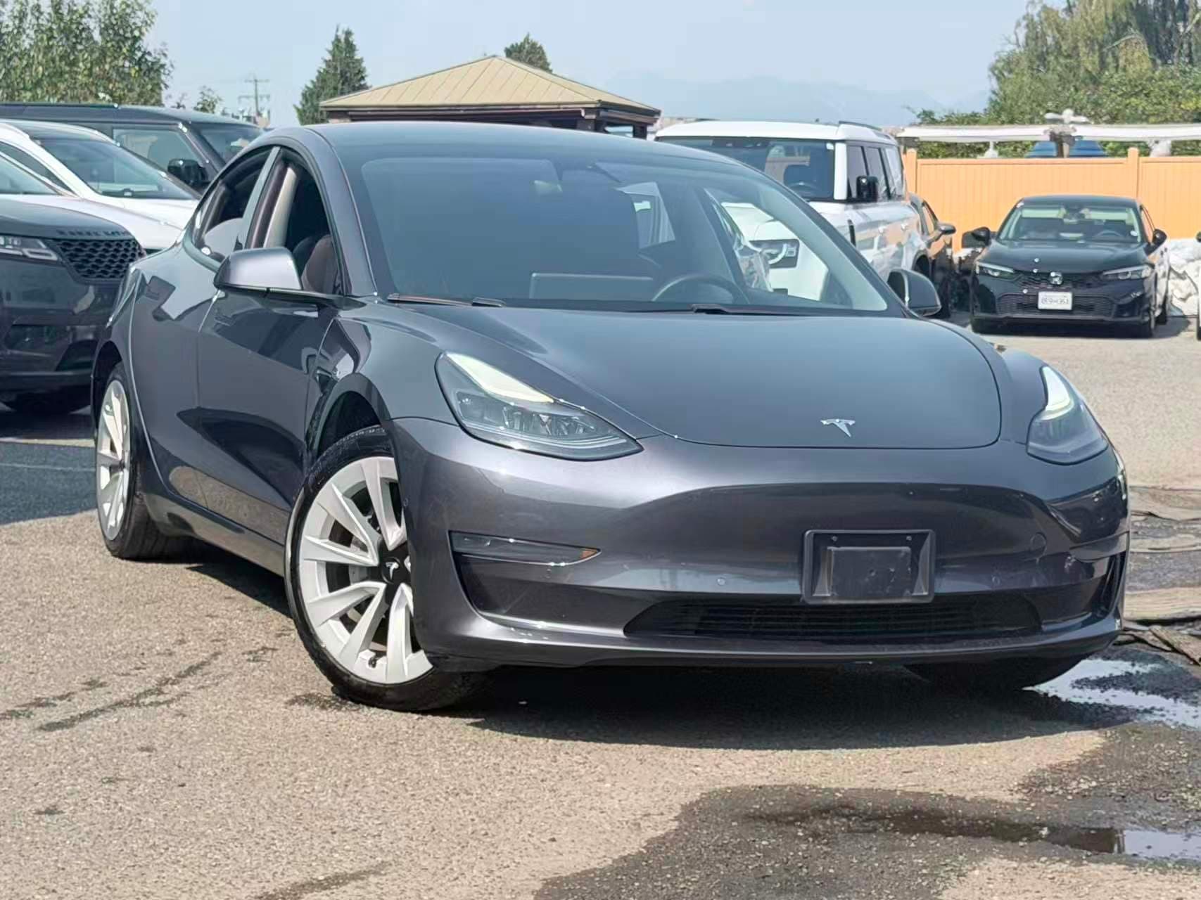 2021 Tesla Model 3 Standard Range Plus/ CLEAN TITLE/ BC LOCAL thumbnail 3