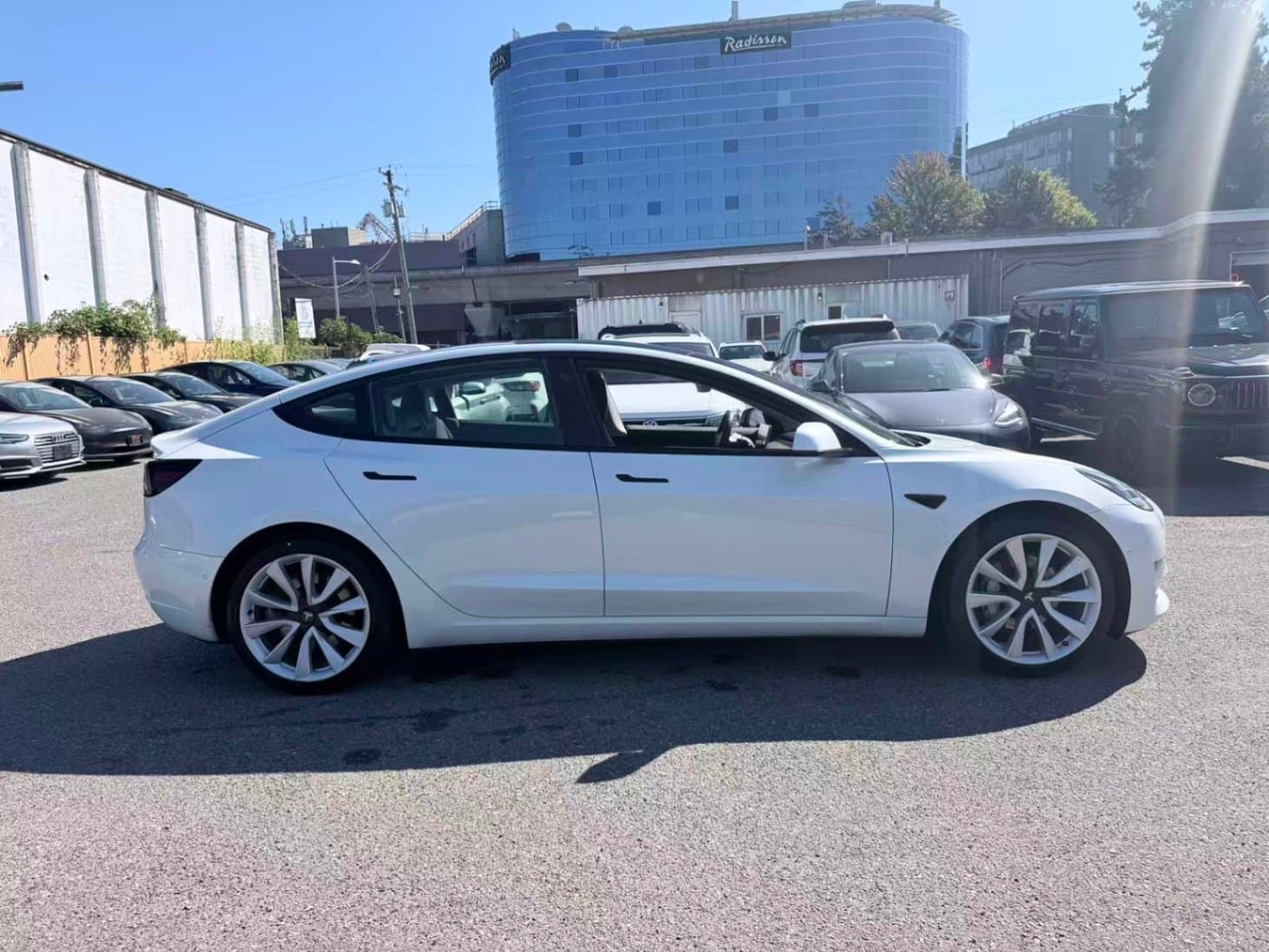 2021 Tesla Model 3 Standard Range Plus RWD/ NO ACCIDENT/ BC LOCAL thumbnail 4
