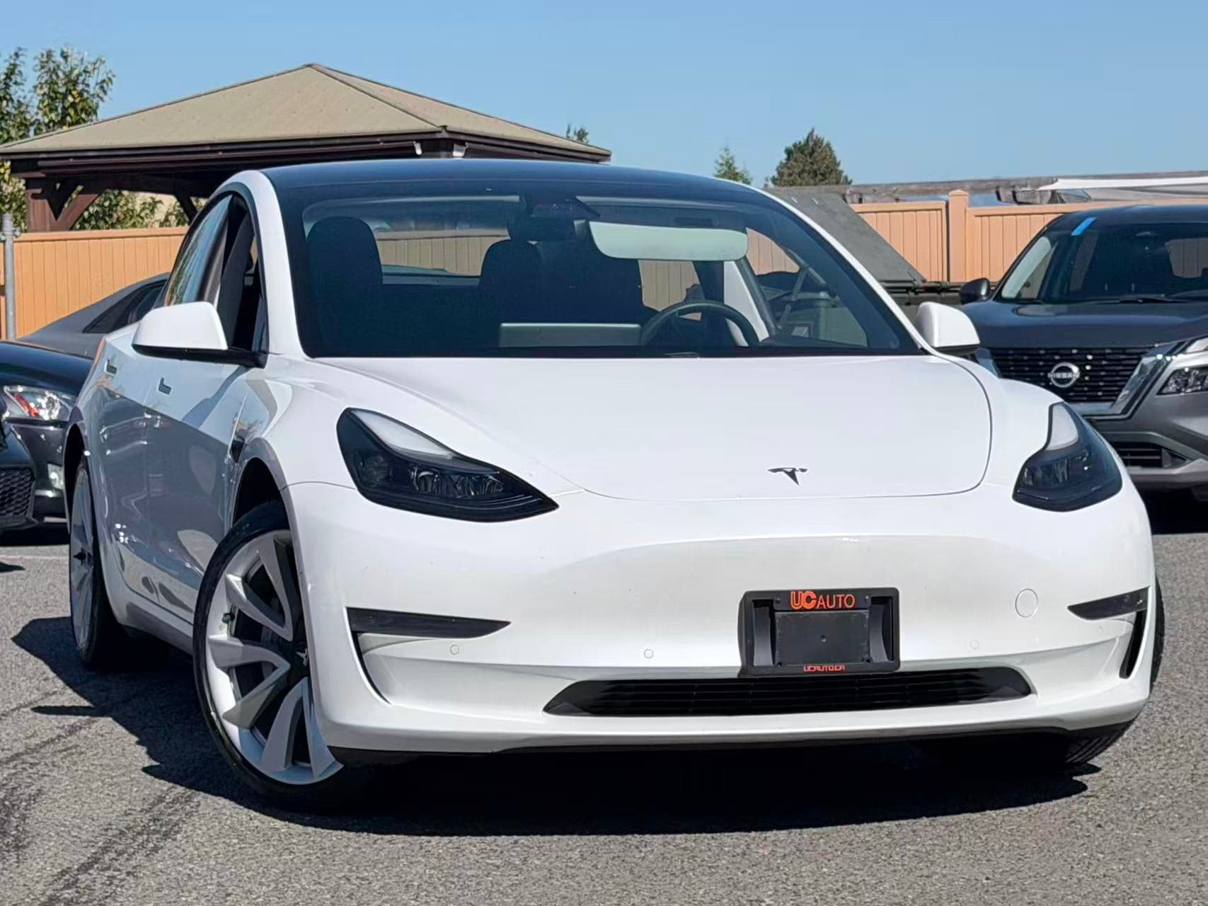 2021 Tesla Model 3 Standard Range Plus RWD/ NO ACCIDENT/ BC LOCAL thumbnail 3