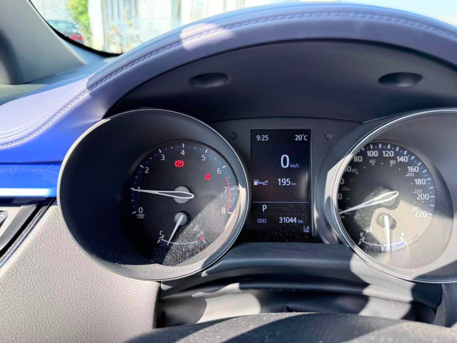 2021 Toyota C-HR LE/ CLEAN TITLE/ BC LOCAL/ ONE OWNER thumbnail 9