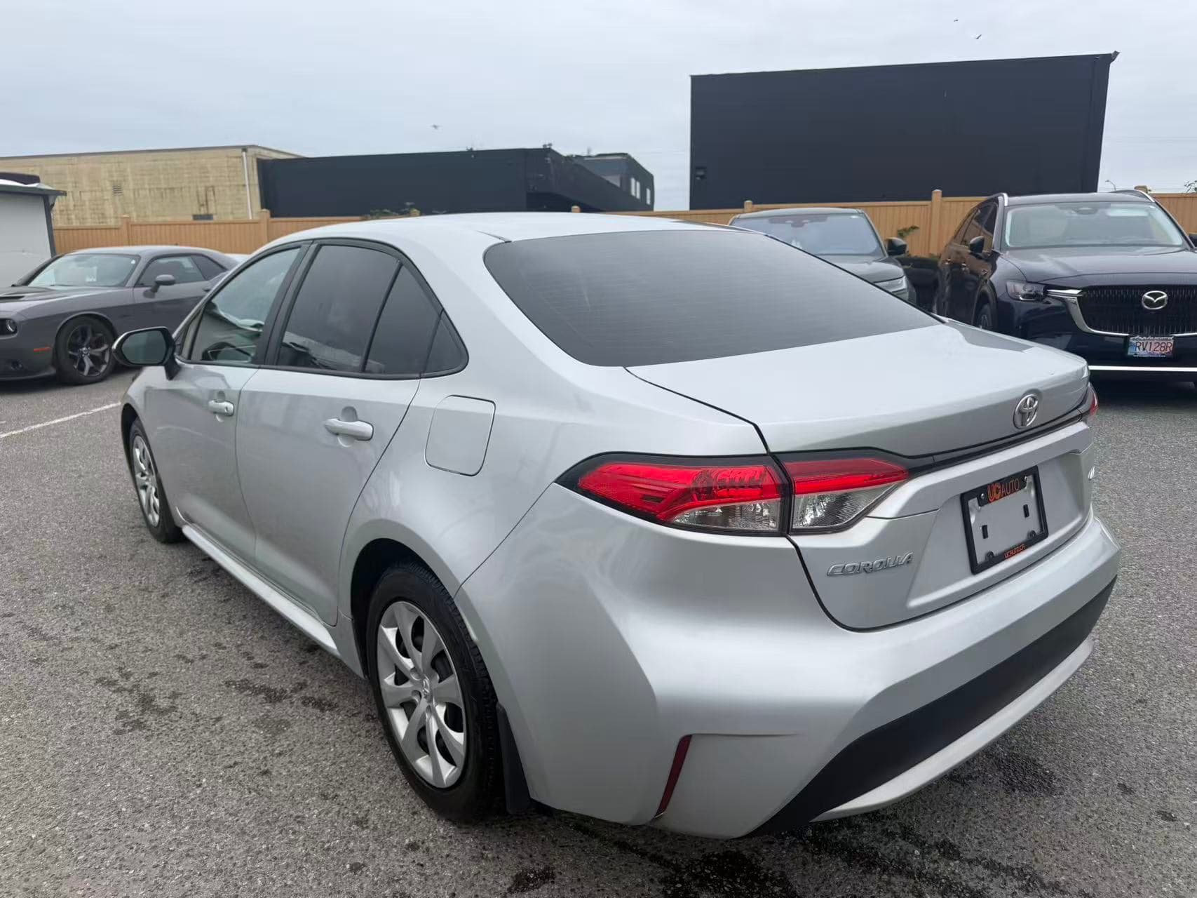 2021 Toyota Corolla LE CLEAN TITLE/BC LOCAL CAR thumbnail 4